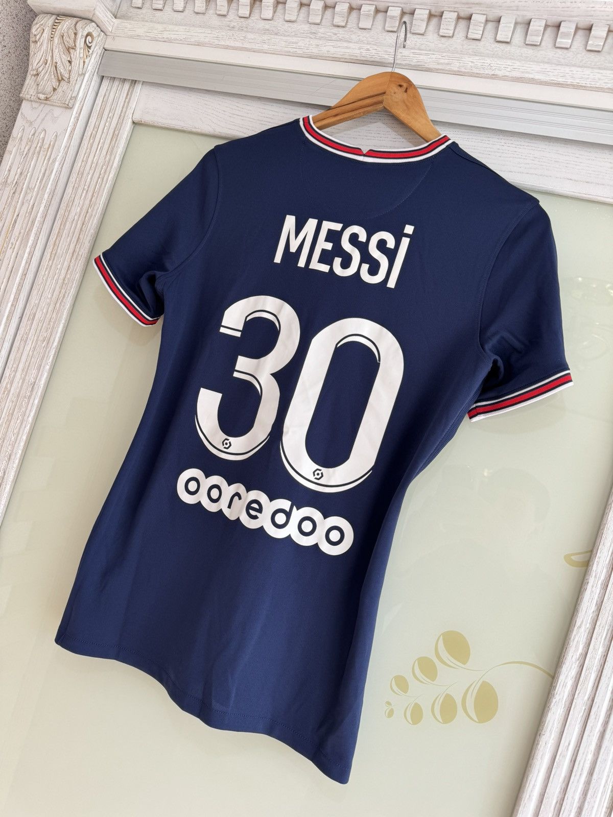 Jordan Brand × Nike Messi #30 PSG 2021-2022 Home Women’s Soccer Jersey Kit Shirt Size US L / EU 52-54 / 3 - 4 Thumbnail