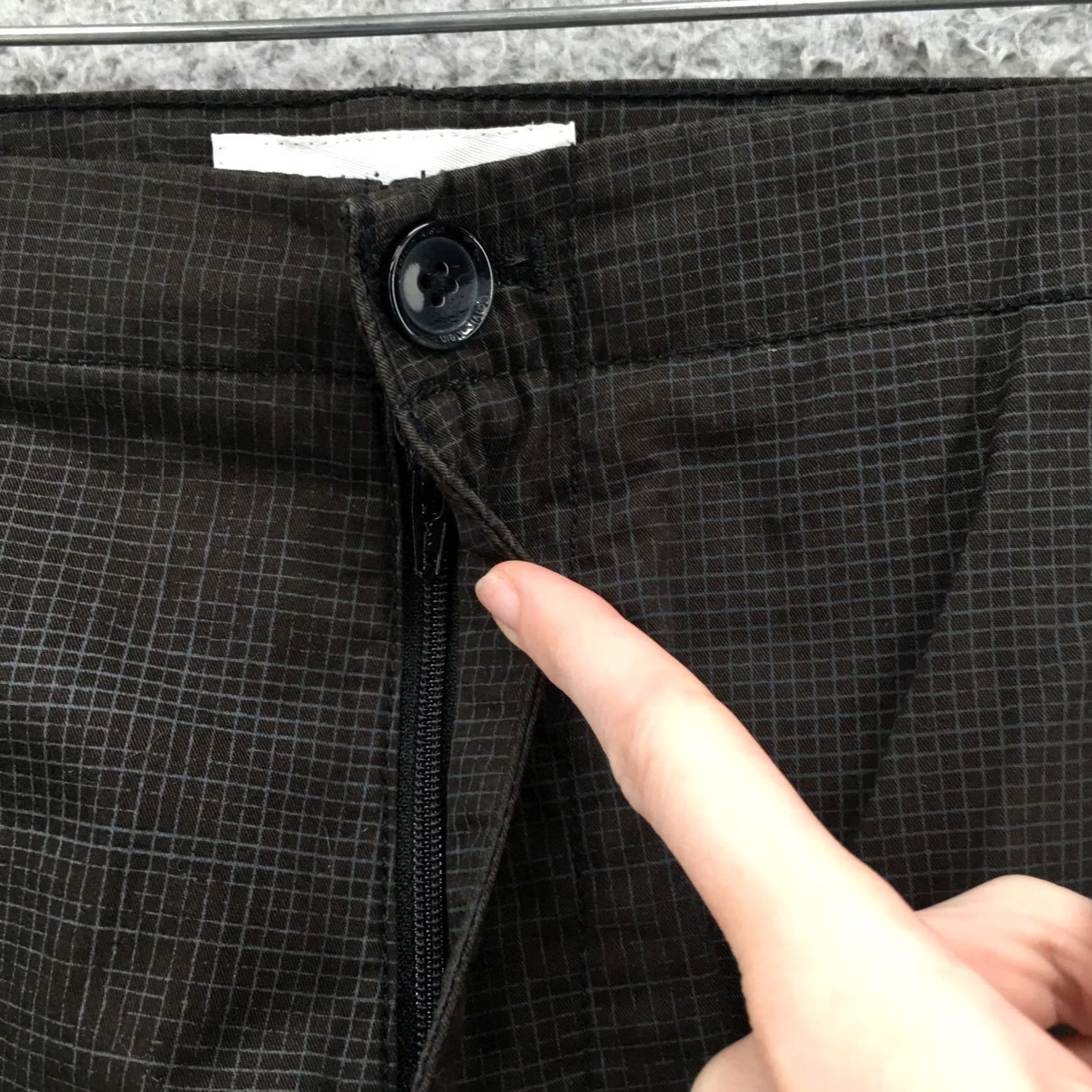 Calvin Klein Calvin Klein Slim Fit Chino Shorts Mens 38 Black Plaid Cotton Short Chino Flat Front Slit Pocket Breathable Casual Men Size US 38 / EU 54 - 3 Thumbnail