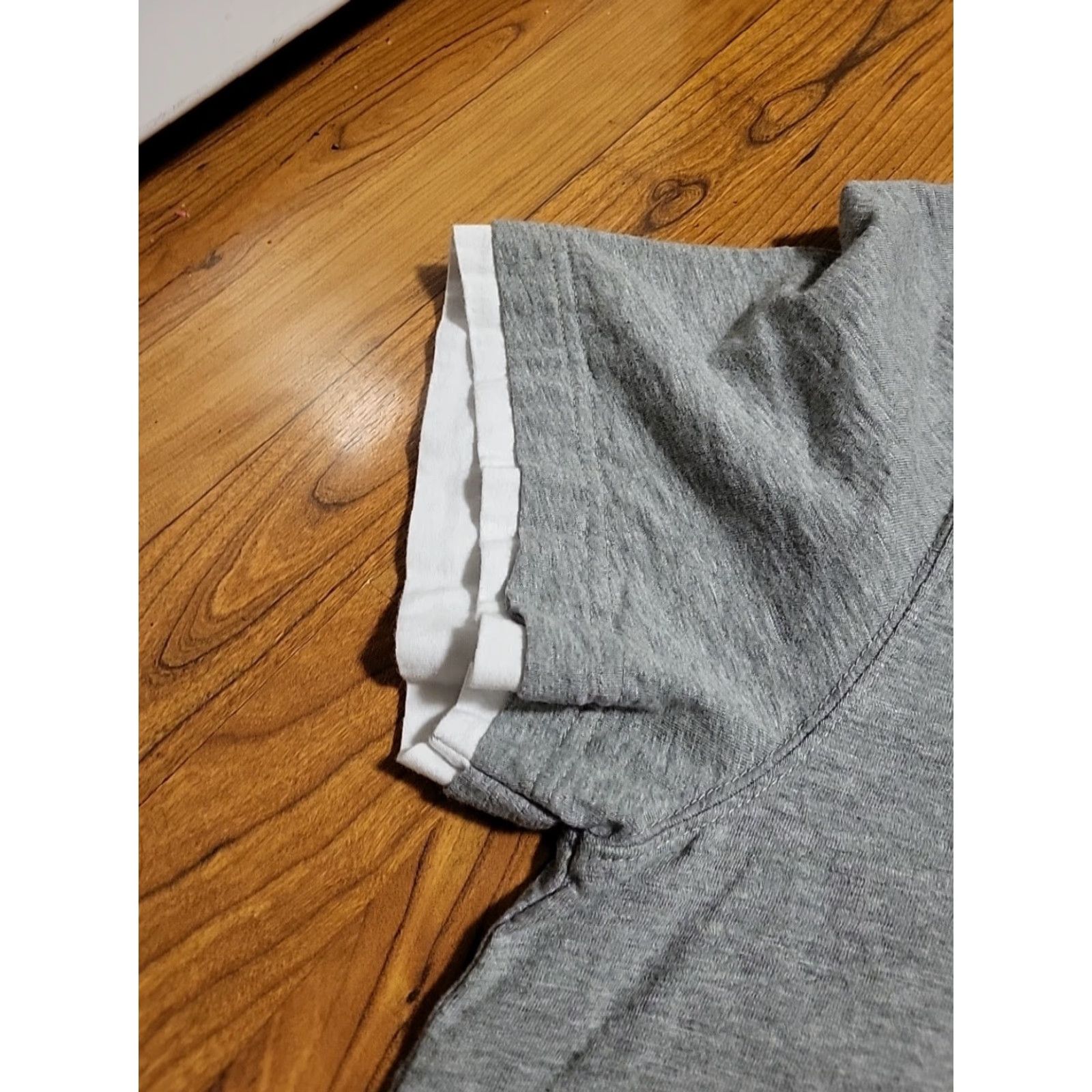 Calvin Klein CALVIN KLEIN T-SHIRT 2XL Cotton Gray White Layered EUC Mens Regular Short Sleeve Round Neck Size US XXL / EU 58 / 5 - 6 Thumbnail