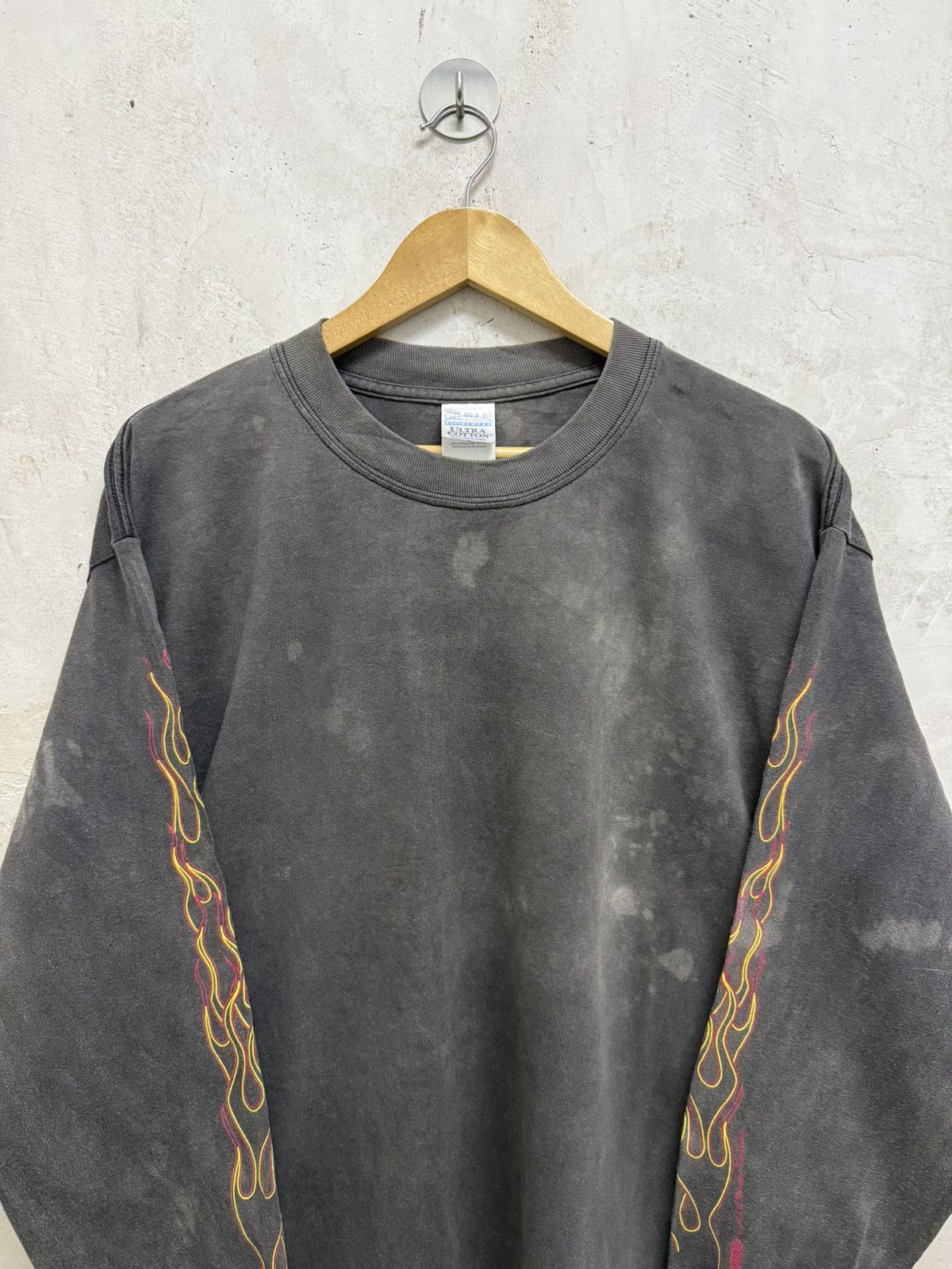 Vintage Sun Faded Flames Thrashed Long Sleeve Tees Size US L / EU 52-54 / 3 - 3 Thumbnail