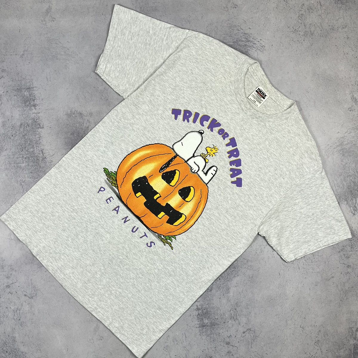Peanuts Vintage Peanuts Snoopy “ Trick or Threat ” cartoon tee 90’s Size US L / EU 52-54 / 3 - 1 Thumbnail