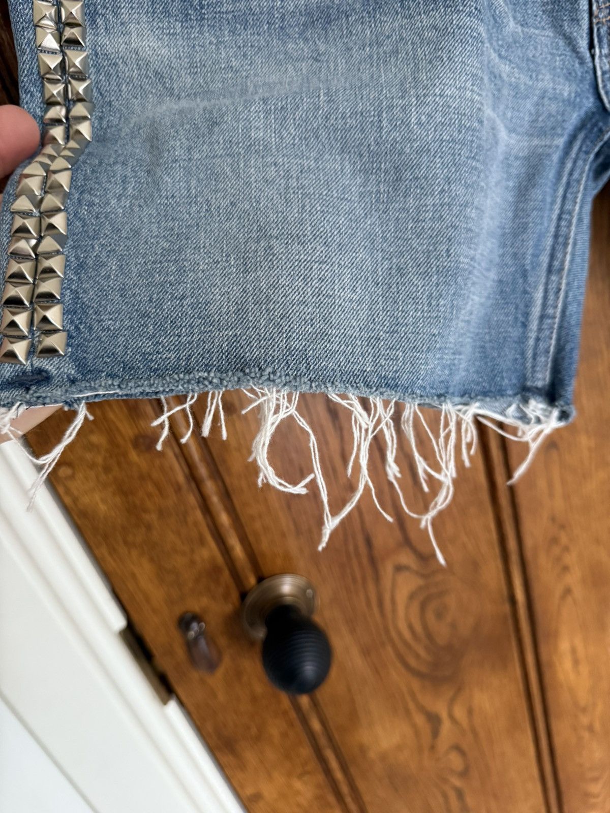 Celine SS24 Celine studded Zuma wash raw hem jean shorts Hedi 30 31 Size US 30 / EU 46 - 13 Thumbnail