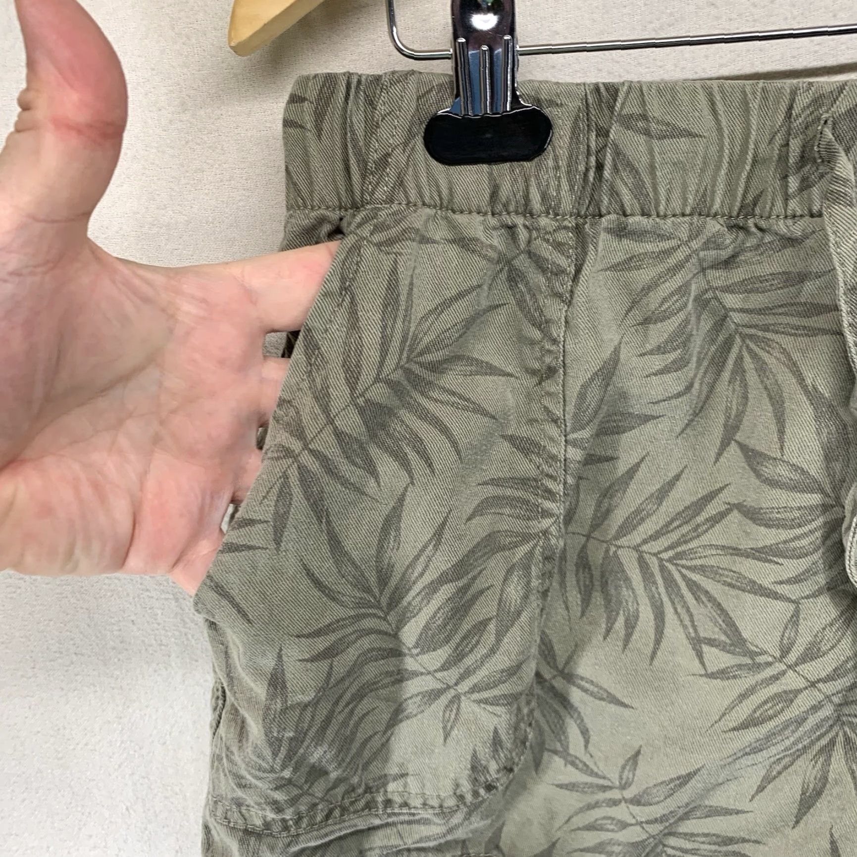Gap Gap Women's Light Olive Botanical Print Shorts S High Rise Drawstring Tropical Beach Modern Size 28" / US 6 / IT 42 - 6 Thumbnail