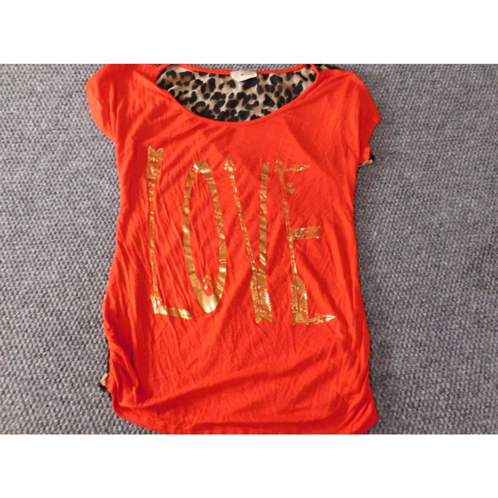 Vintage Free Kisses Blouse Shirt Womens Large Red Animal Print Love Pattern Short Sleeve Pullover Casual L Womens Size L / US 10 / IT 46 - 2 Thumbnail