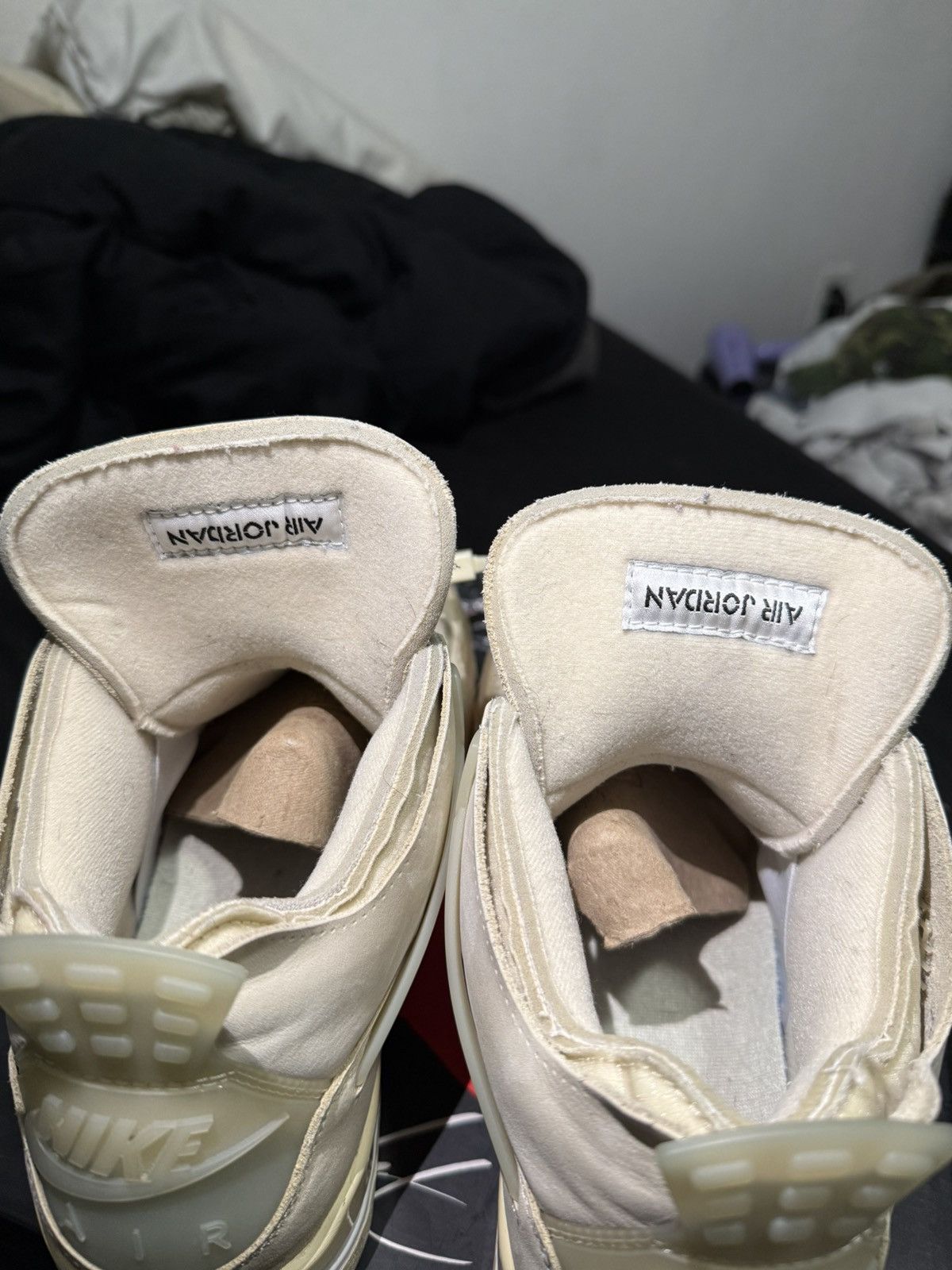 Jordan Brand × Off-White Air Jordan 4 Retro Off-White Sail Size US 9.5 / EU 42-43 - 20 Thumbnail