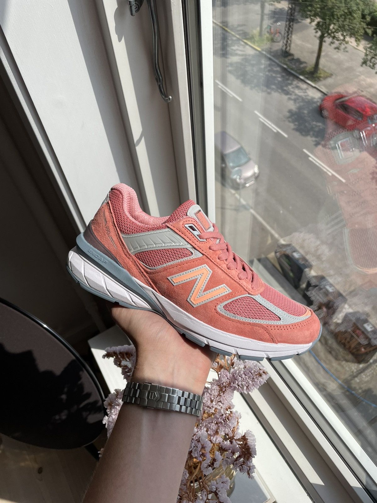 New Balance New Balance 990v5 M990SR5 Size US 6.5 / EU 39-40 - 1 Thumbnail