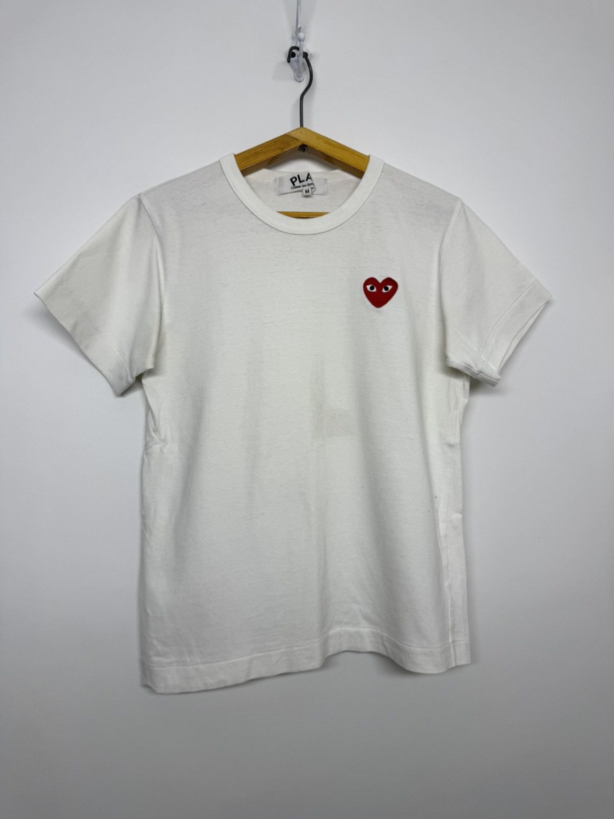 Comme des Garcons Comme des Garcons Play Logo Luxury T Shirt Size US M / EU 48-50 / 2 - 4 Thumbnail