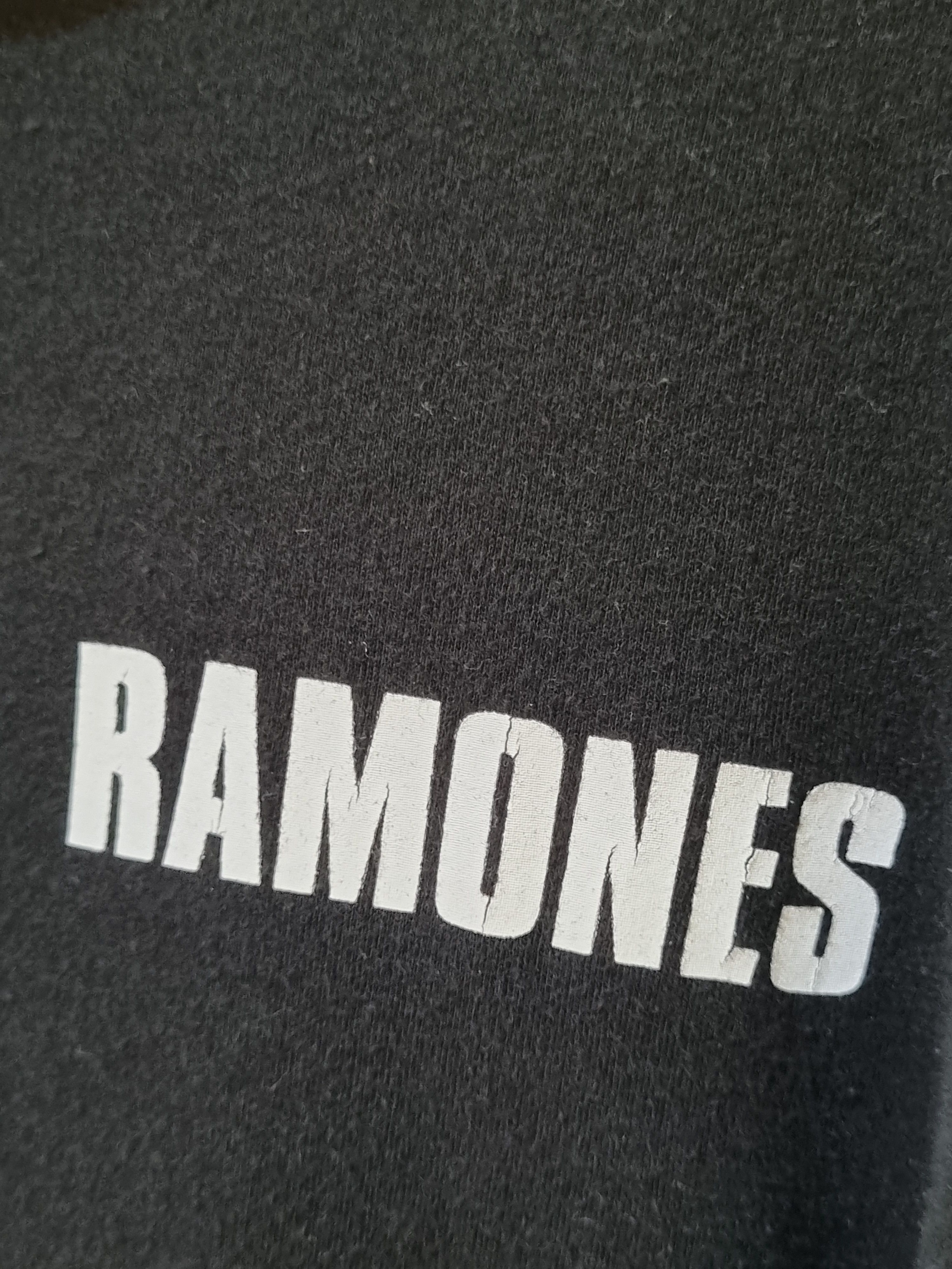 Band Tees Ramones WHO.A.U hoodie Size US M / EU 48-50 / 2 - 3 Thumbnail