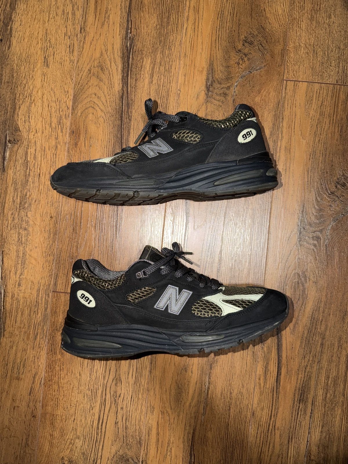 New Balance × Stone Island New Balance 991v2 x Stone Island Size US 10 / EU 43 - 2 Thumbnail