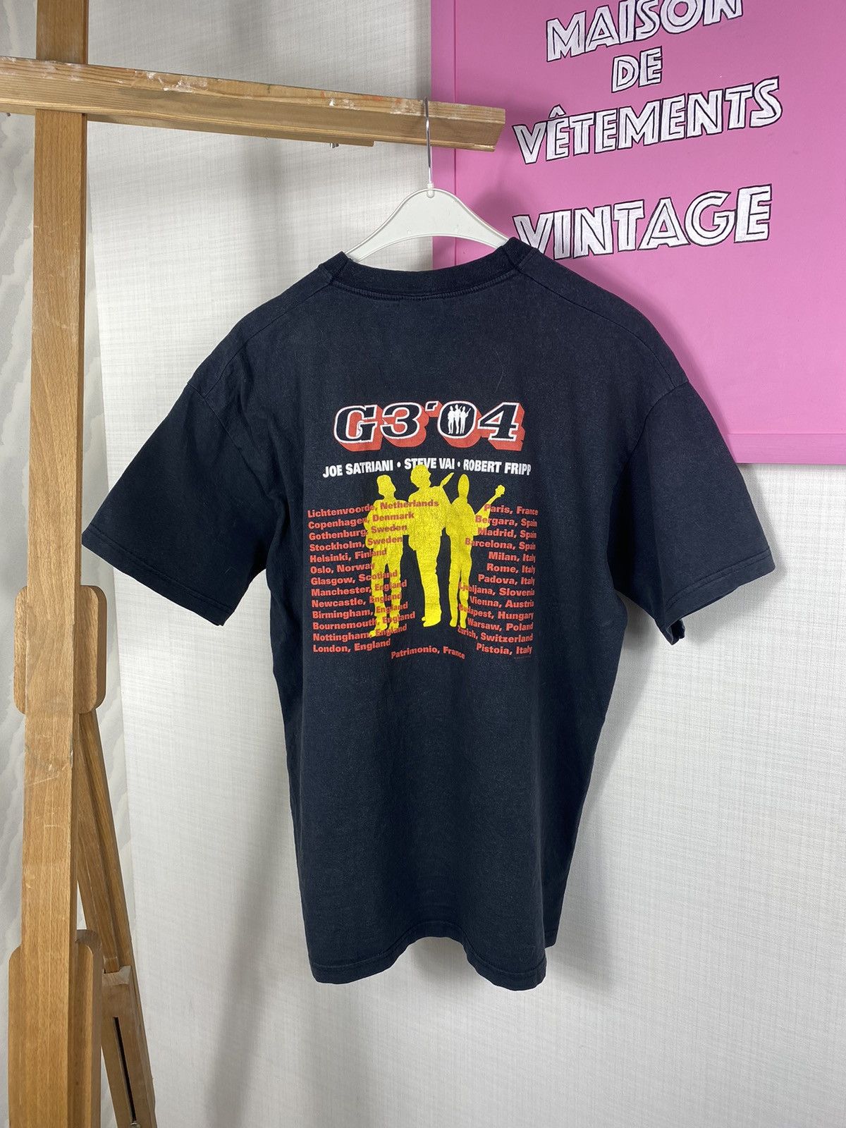 Band Tees × Fruit Of The Loom G3 Joe Satriani 2004 t Shirt Size US M / EU 48-50 / 2 - 2 Thumbnail