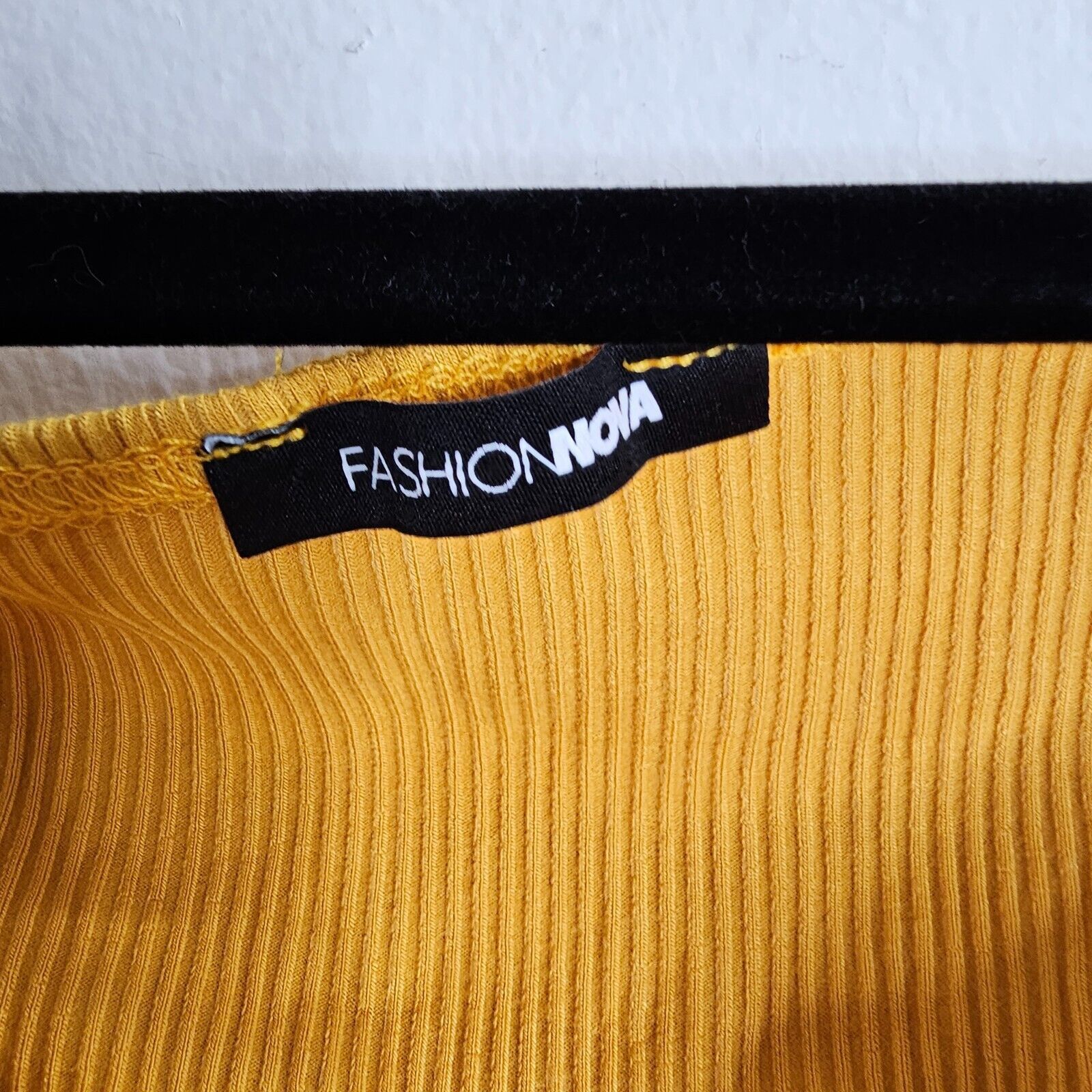 Other Mustard Take It Or Leave It Off Shoulder Crop Ribbed Top XS Size XS / US 0-2 / IT 36-38 - 2 Thumbnail