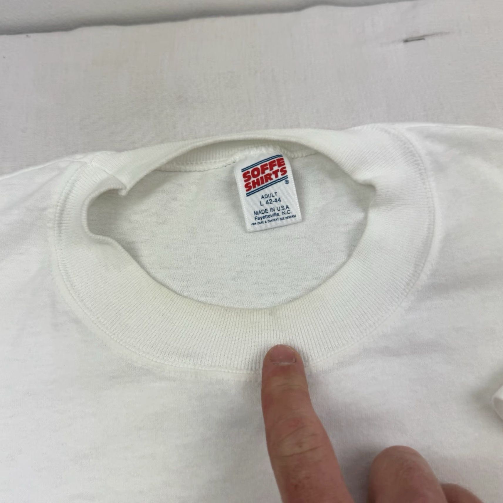 Soffe VINTAGE Soffe Shirt Adult Large White American Flag USA Pride 90s Mens Size US L / EU 52-54 / 3 - 5 Thumbnail