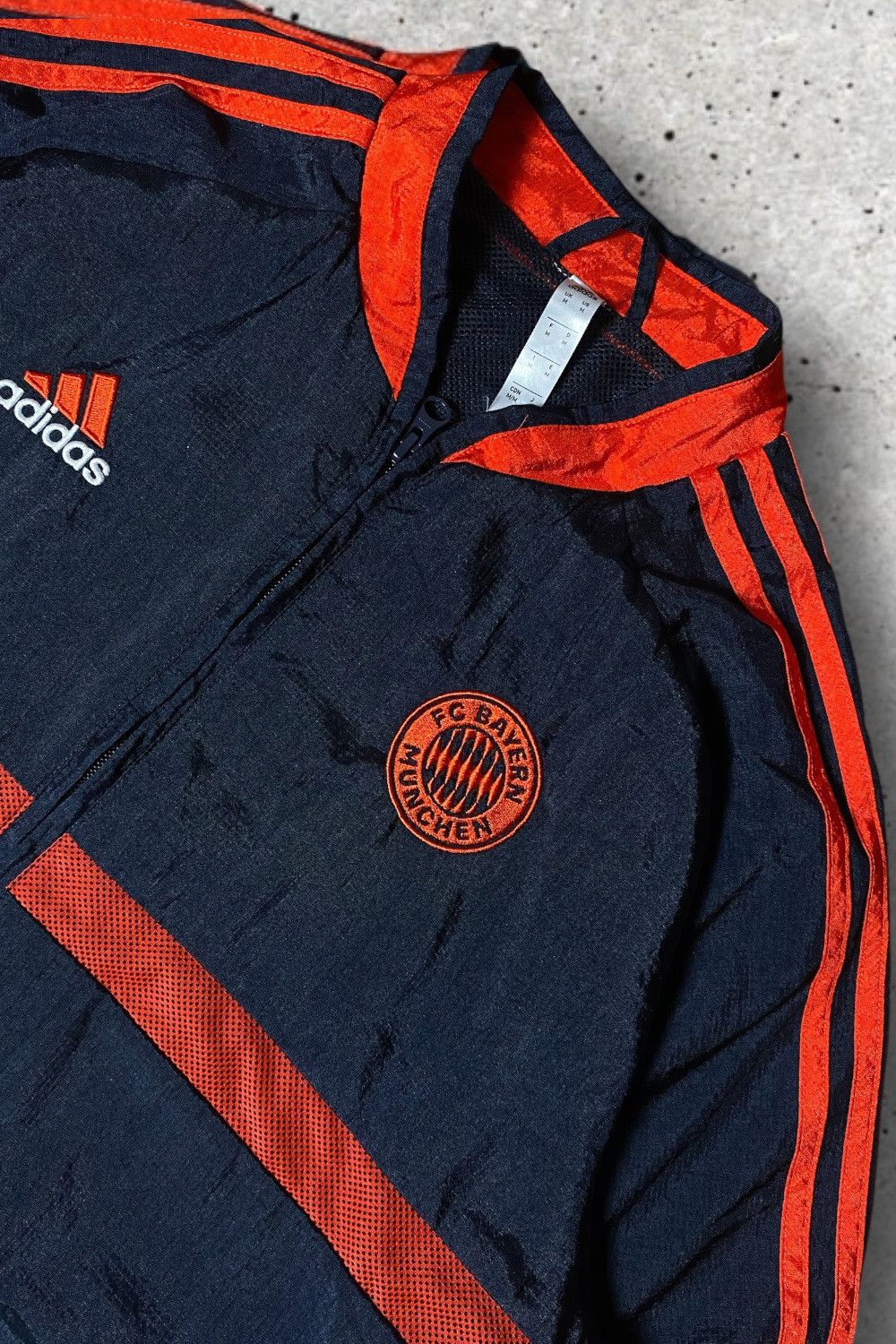 Adidas Adidas Vintage Bayern Munich Track Jacket M Black, Red Men‘s Size US M / EU 48-50 / 2 - 2 Thumbnail