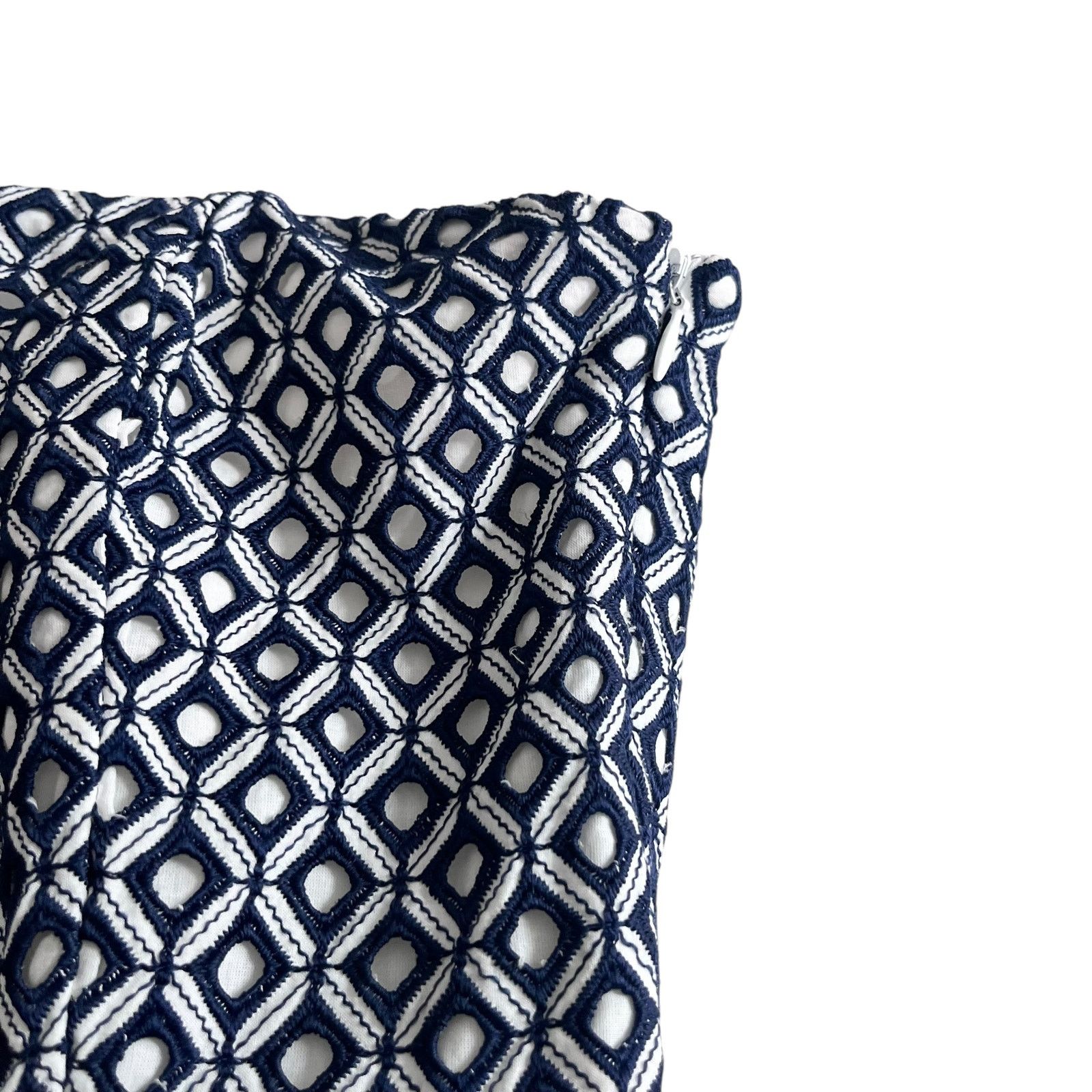White House Black Market White House Black Market Navy Eyelet Strapless Tiered Dress Size M / US 6-8 / IT 42-44 - 5 Thumbnail