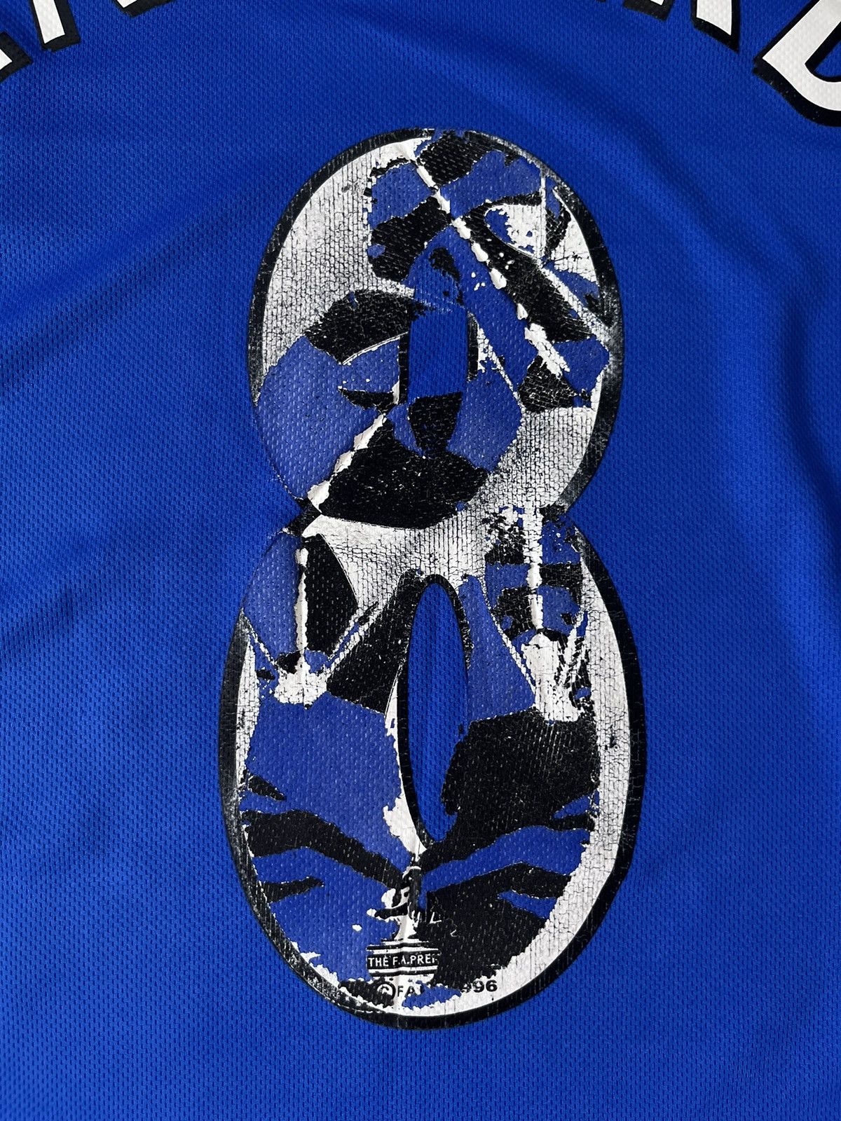 Umbro CHELSEA UMBRO 2003/2004 FOOTBALL REISSUE JERSEY #8 LAMPARD Size US S / EU 44-46 / 1 - 7 Thumbnail