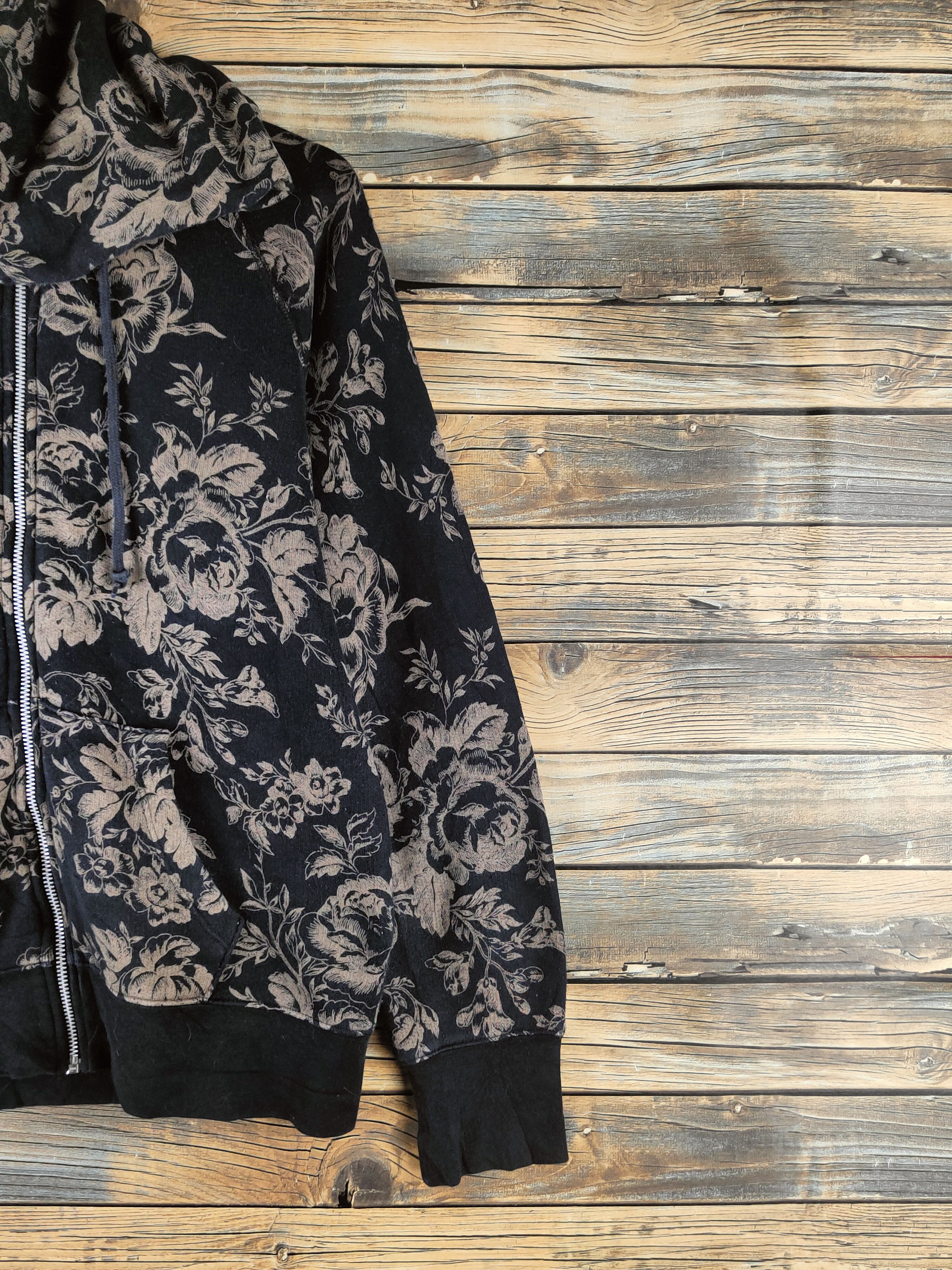 Uniqlo COLLAB🔥Uniqlo❌Cabbages &Roses Black Beige Hoodie Sweater Size XL / US 12-14 / IT 48-50 - 5 Thumbnail
