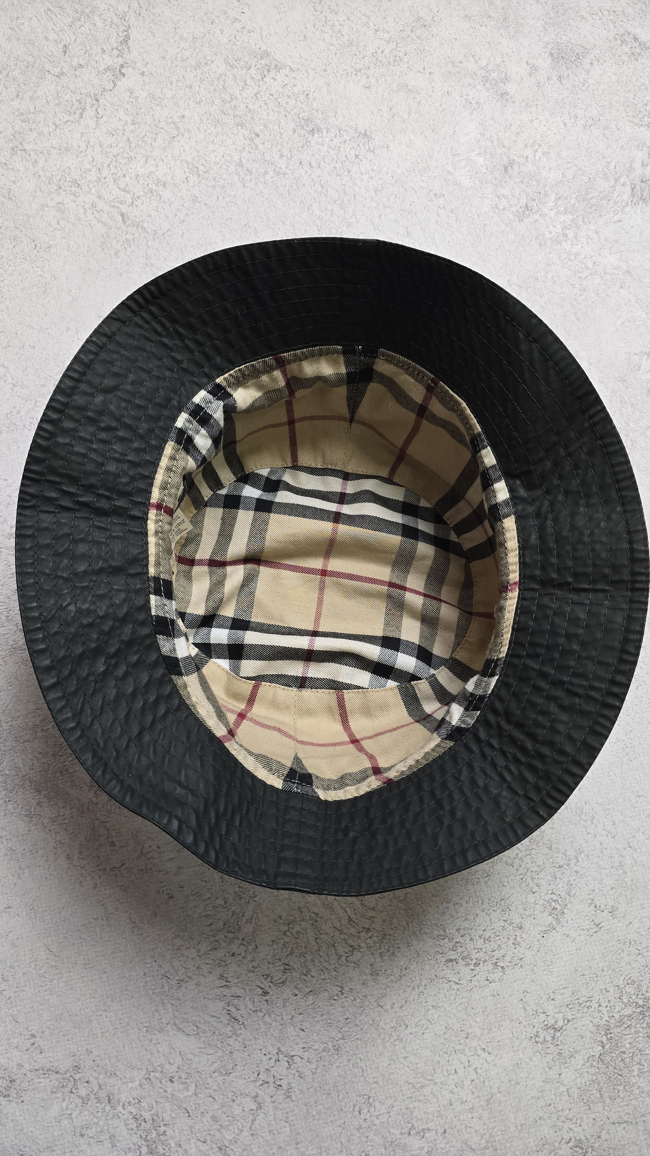 Burberry Burberry Logo Raincap Black Bucket Hat Nova Check Lining Size ONE SIZE - 8 Thumbnail