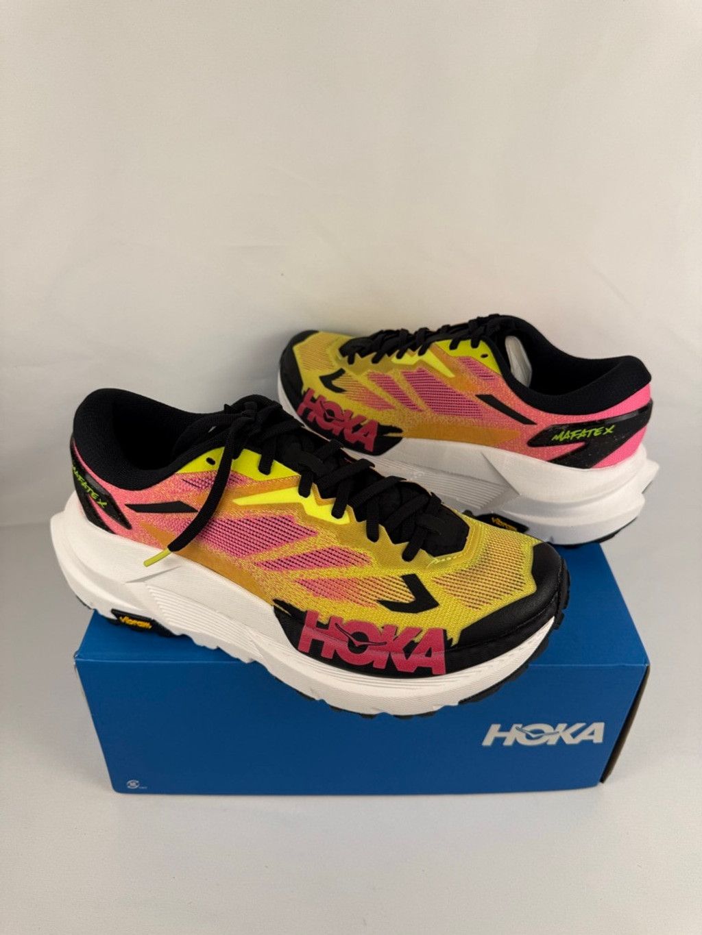 Hoka Men's Hoka Mafate X Athletic Shoes 8 Yellow Pink Size US 8 / EU 41 - 2 Thumbnail