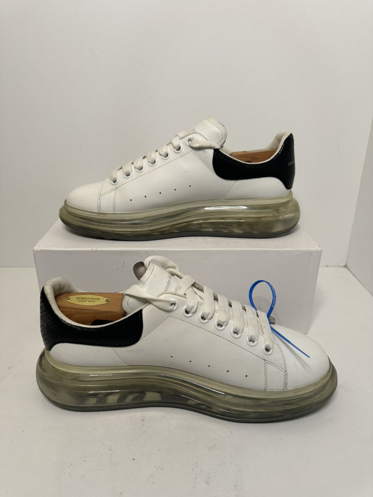 Alexander McQueen Alexander McQueen Oversized Sneaker Transparent Sole Size US 10.5 / EU 43-44 - 2 Thumbnail