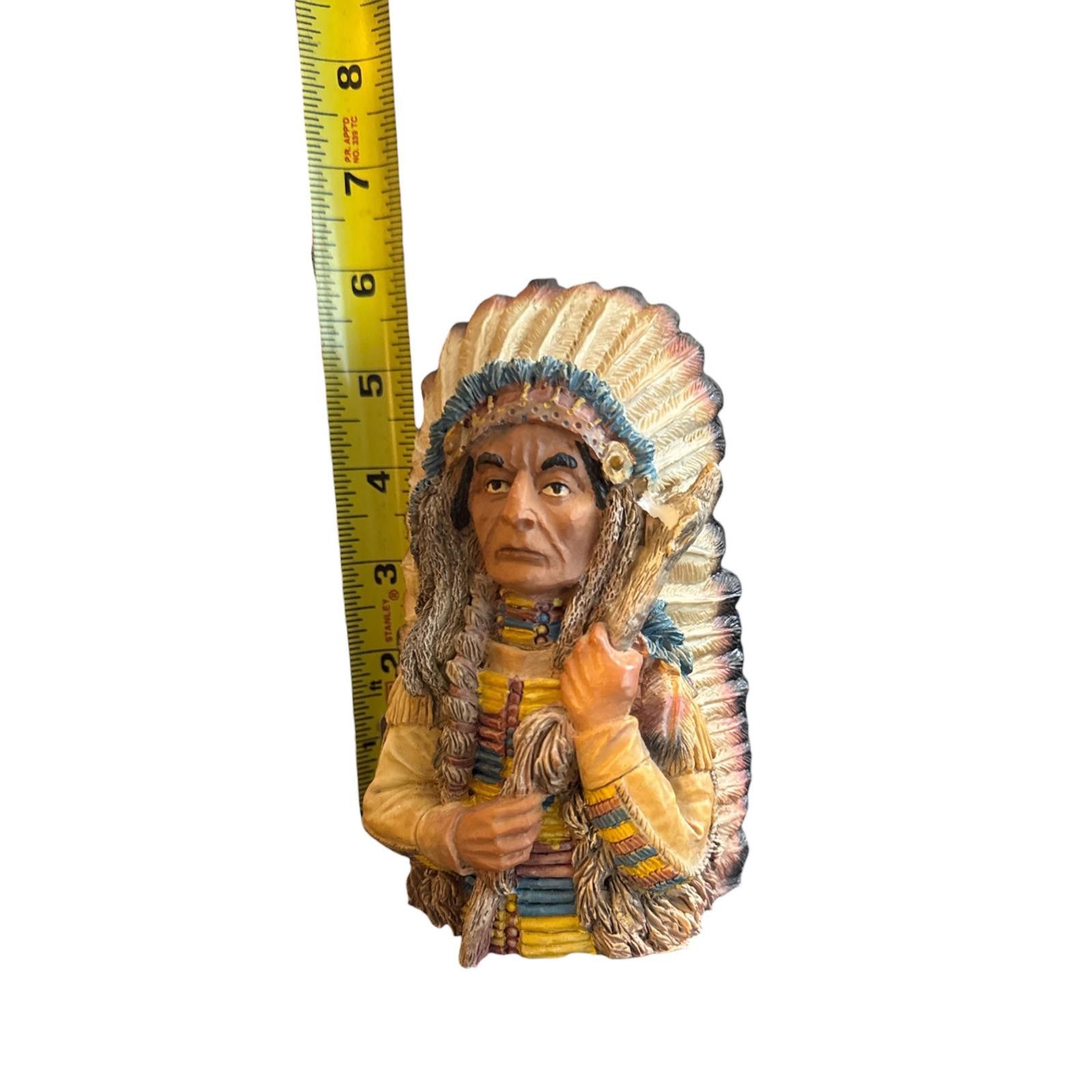 The Unbranded Brand Vintage Native American Chief Bust Wall Hanging Sculpture Size ONE SIZE - 1 Thumbnail