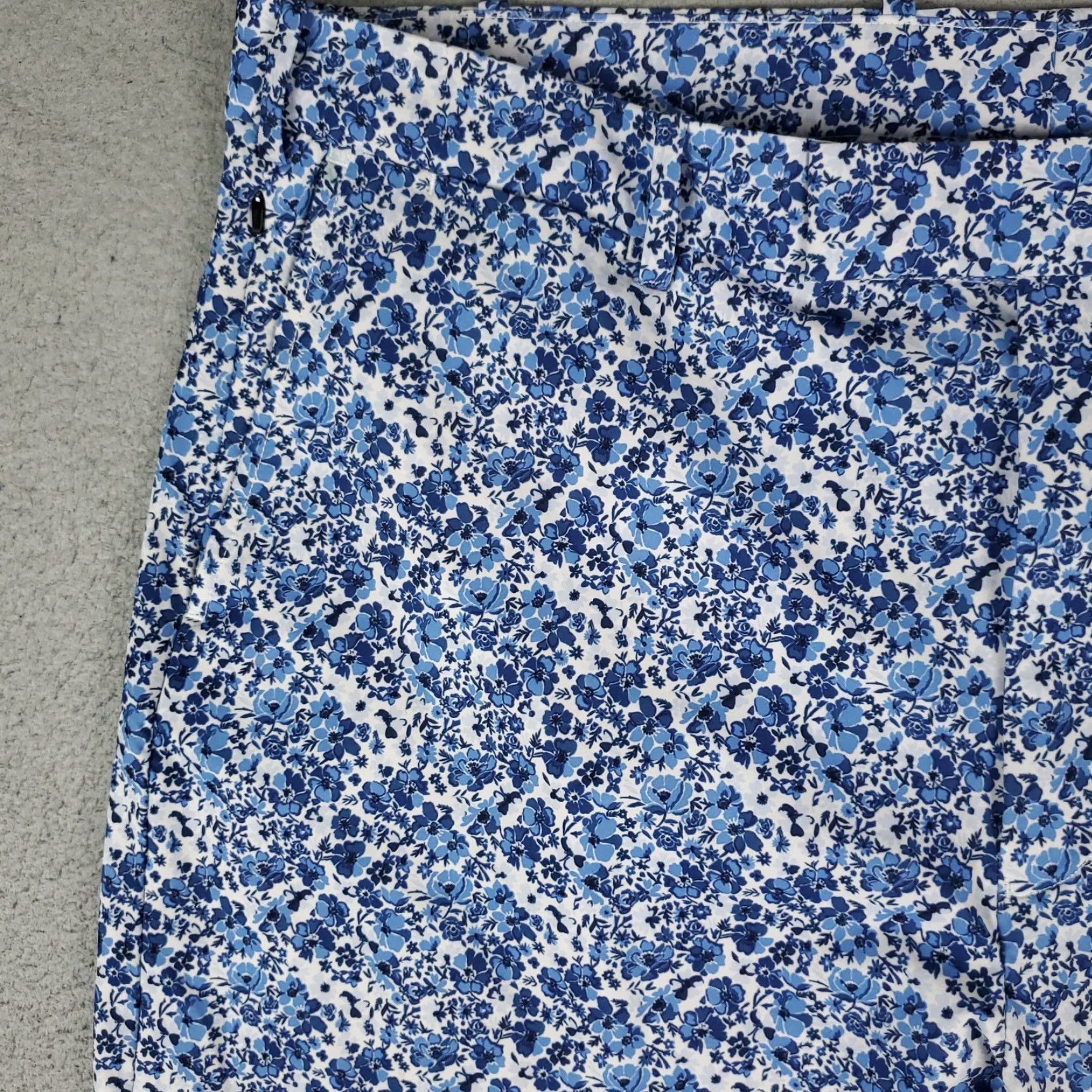 Ralph Lauren VINTAGERLX Ralph Lauren Shorts Mens Size 38 Blue Floral Golf Casual Flat Front Chino Size US 38 / EU 54 - 2 Thumbnail