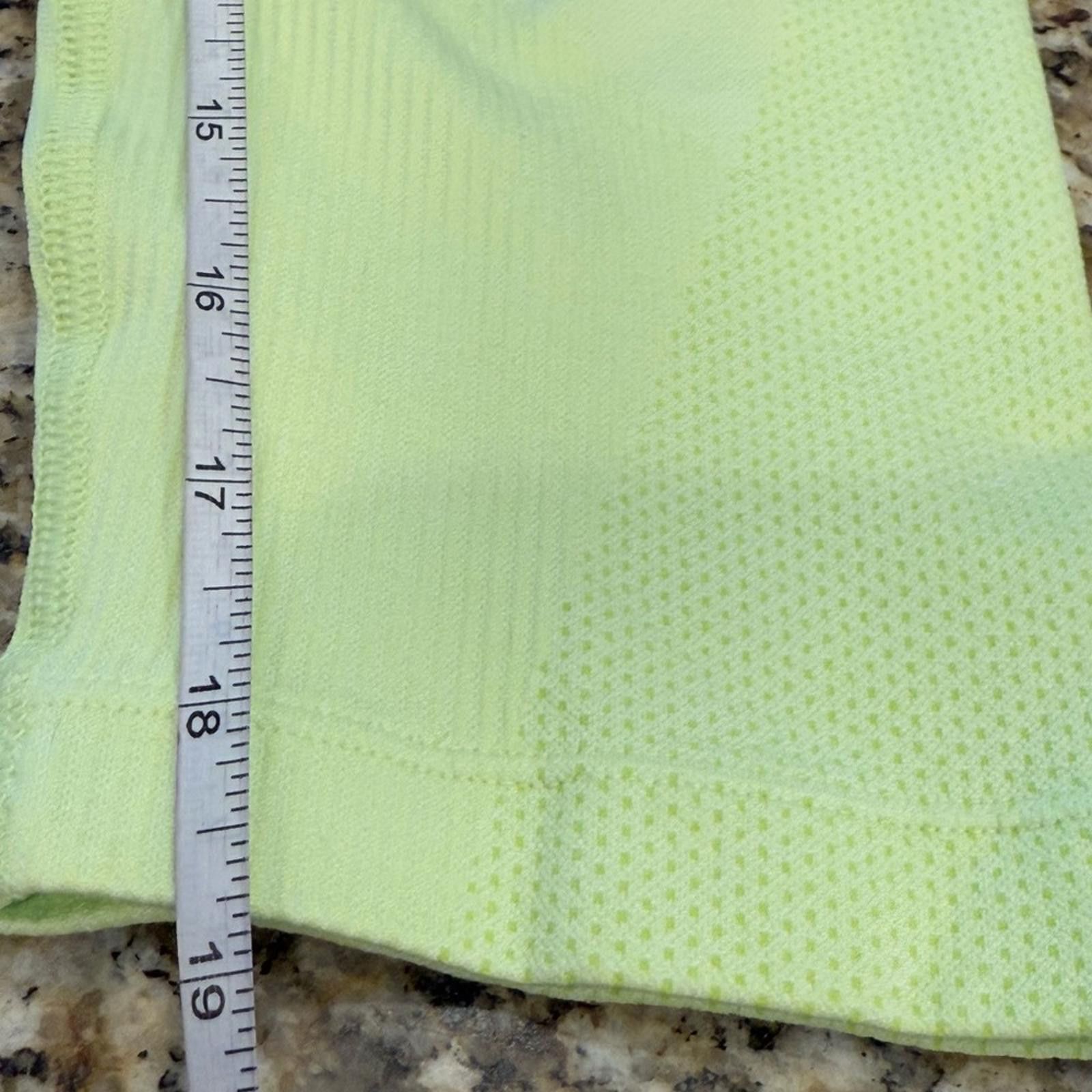 New Balance New Balance cropped bold green leggings FLAW SZ M Size 32" / US 10 / IT 46 - 7 Thumbnail