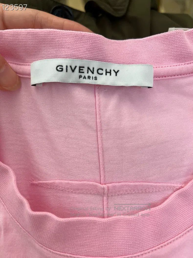 Givenchy Givenchy Pink T-shirt with Leather Stars Size US M / EU 48-50 / 2 - 3 Thumbnail