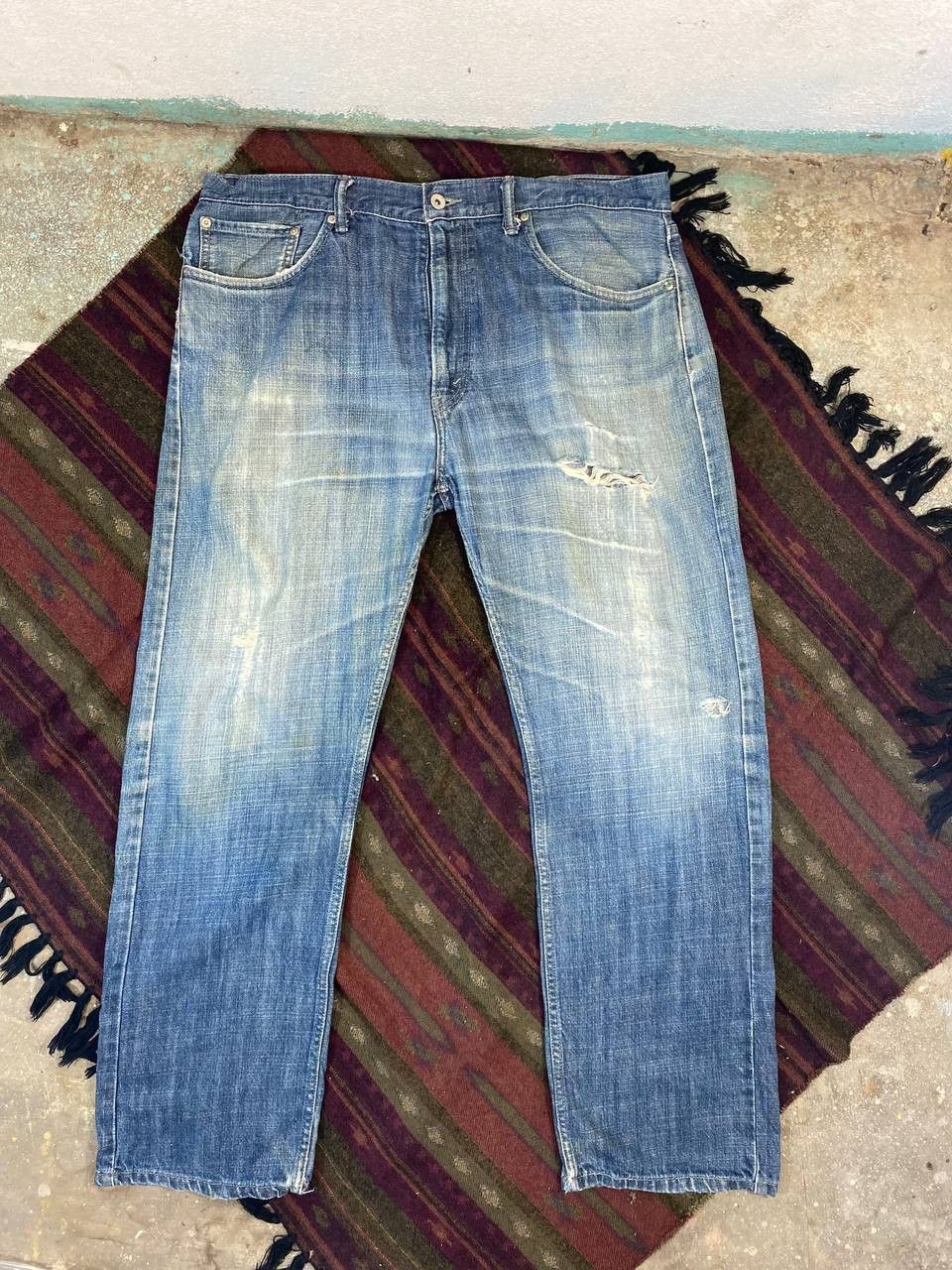 Levi's vintage levis 505 relaxed fit distressed denim Size US 40 / EU 56 - 5 Thumbnail