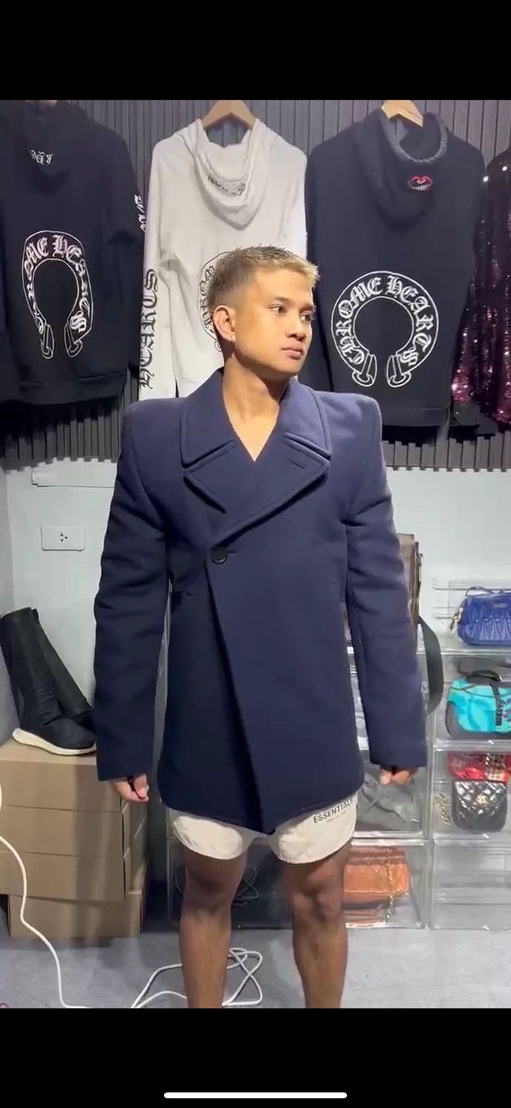 Balenciaga Balenciaga F/W 2019 Steriod shoulder Peacoat jacket Size US S / EU 44-46 / 1 - 11 Thumbnail
