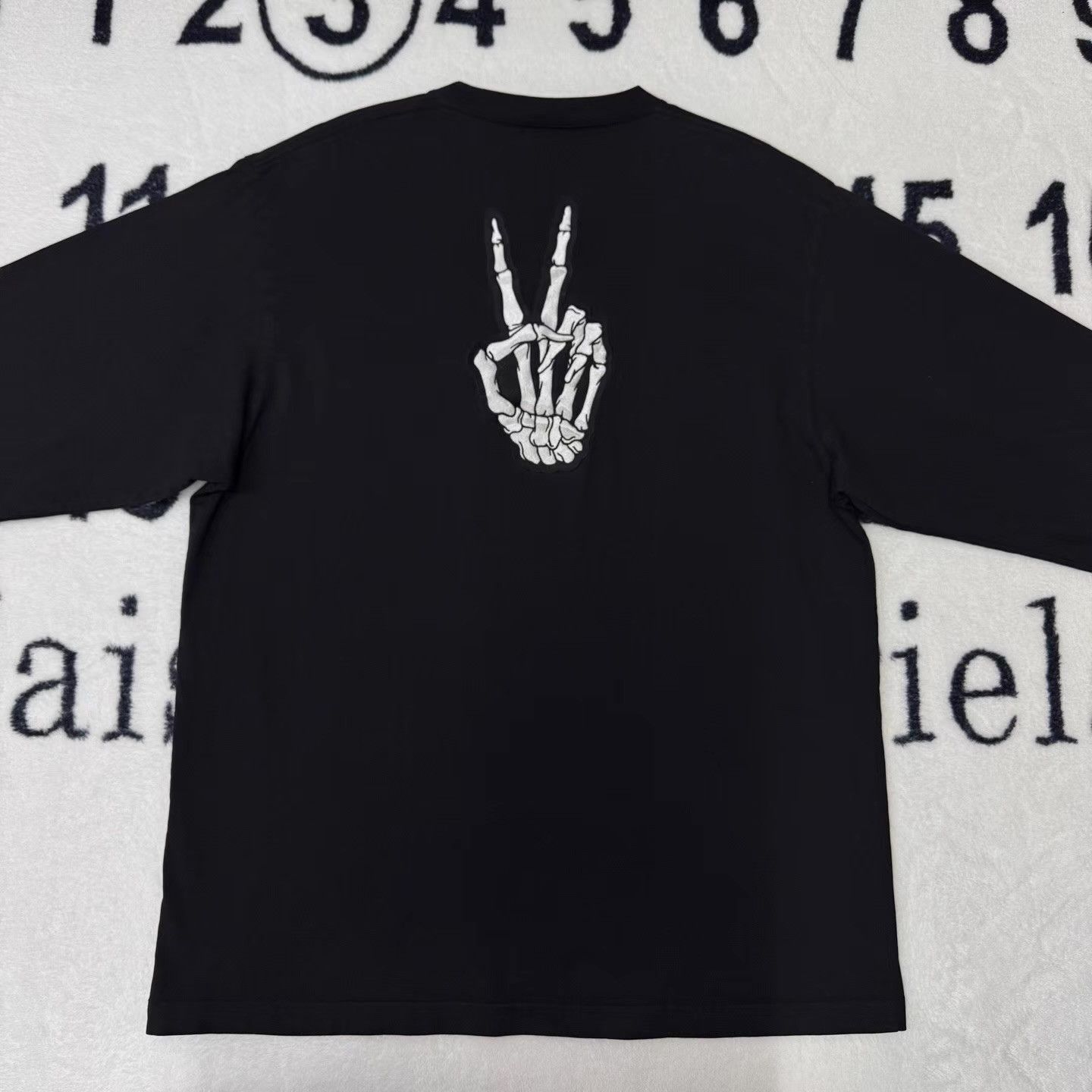 Balenciaga Balenciaga Melted Smile Hoodie Q10 Size US XS / EU 42 / 0 - 3 Thumbnail