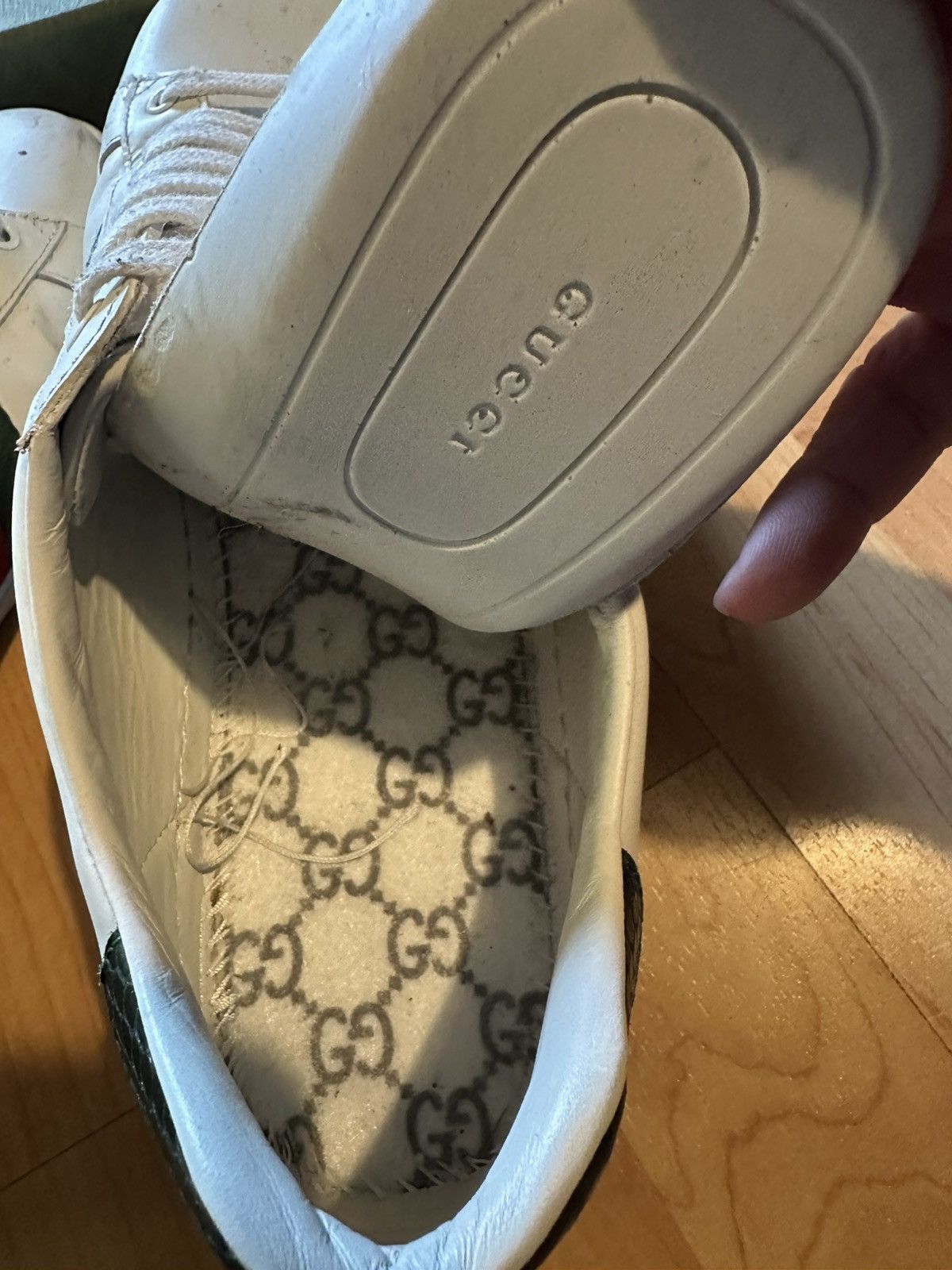 Gucci Gucci Ace Sneakers Bee size 10.5 US / 9.5 EU Size US 9.5 / EU 42-43 - 13 Thumbnail