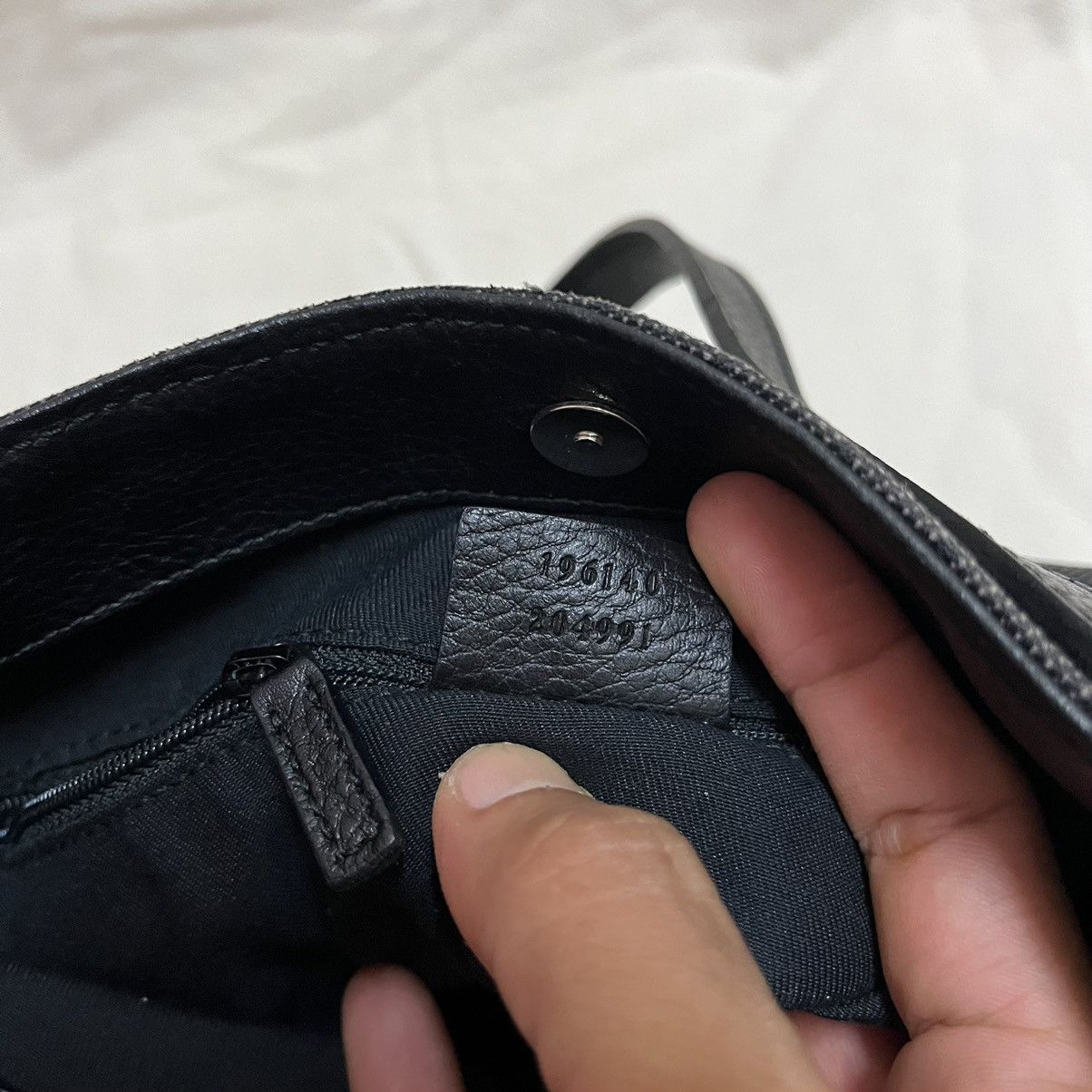 Gucci Authentic Vintage Gucci GG Monogram Black Shoulder Bag Size ONE SIZE - 9 Thumbnail