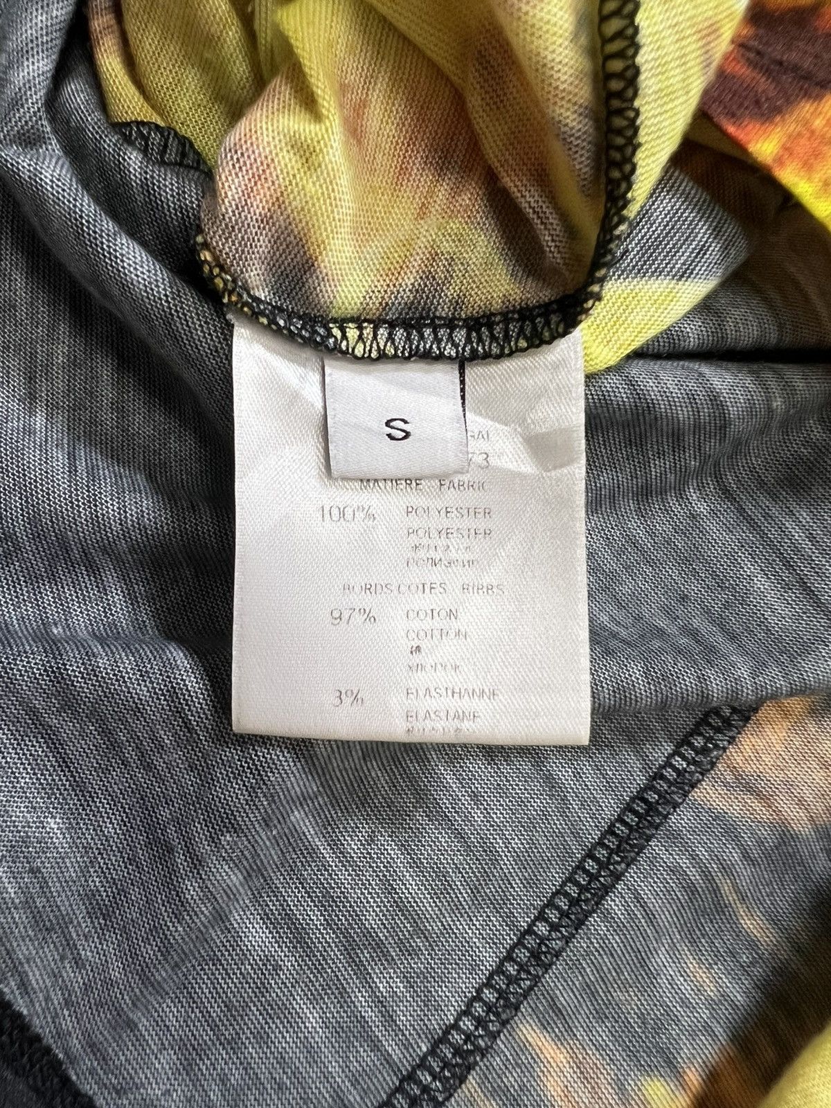 Givenchy Givenchy - Riccardo Tisci - “Madonna In Flames” T-Shirt Size US S / EU 44-46 / 1 - 13 Thumbnail