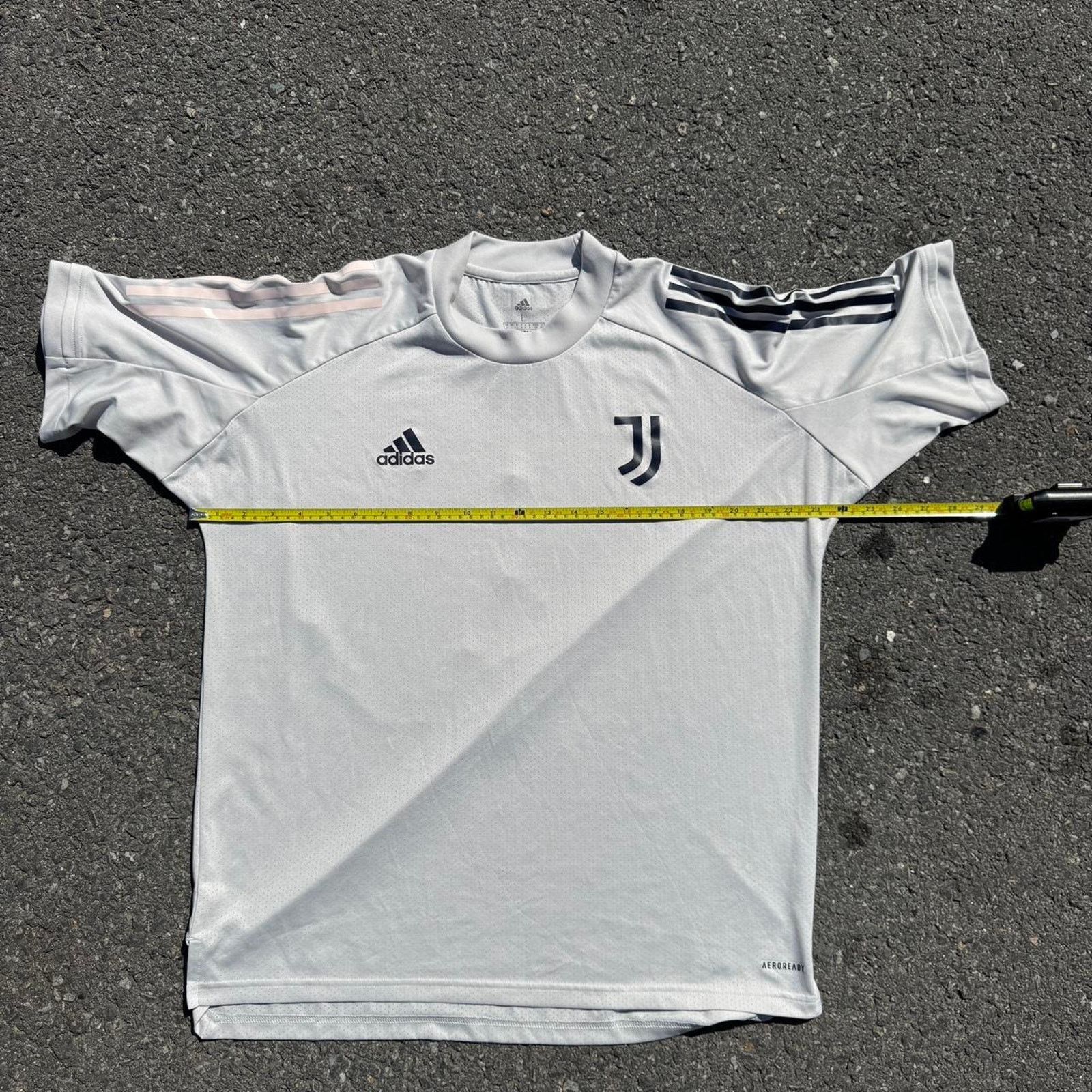 Adidas Adidas Juventus Soccer Kit – Size Medium Size US M / EU 48-50 / 2 - 6 Thumbnail