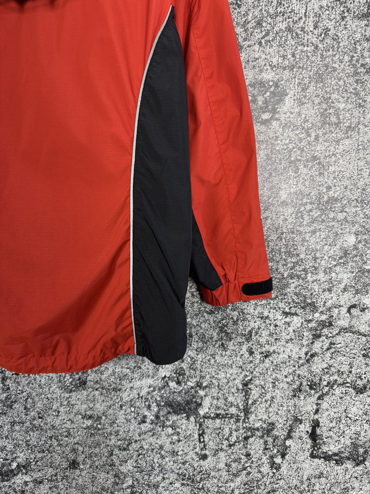 Haglofs Women’s Haglofs Windstopper Jacket Outdoor Hiking Size 38 Size M / US 6-8 / IT 42-44 - 17 Thumbnail