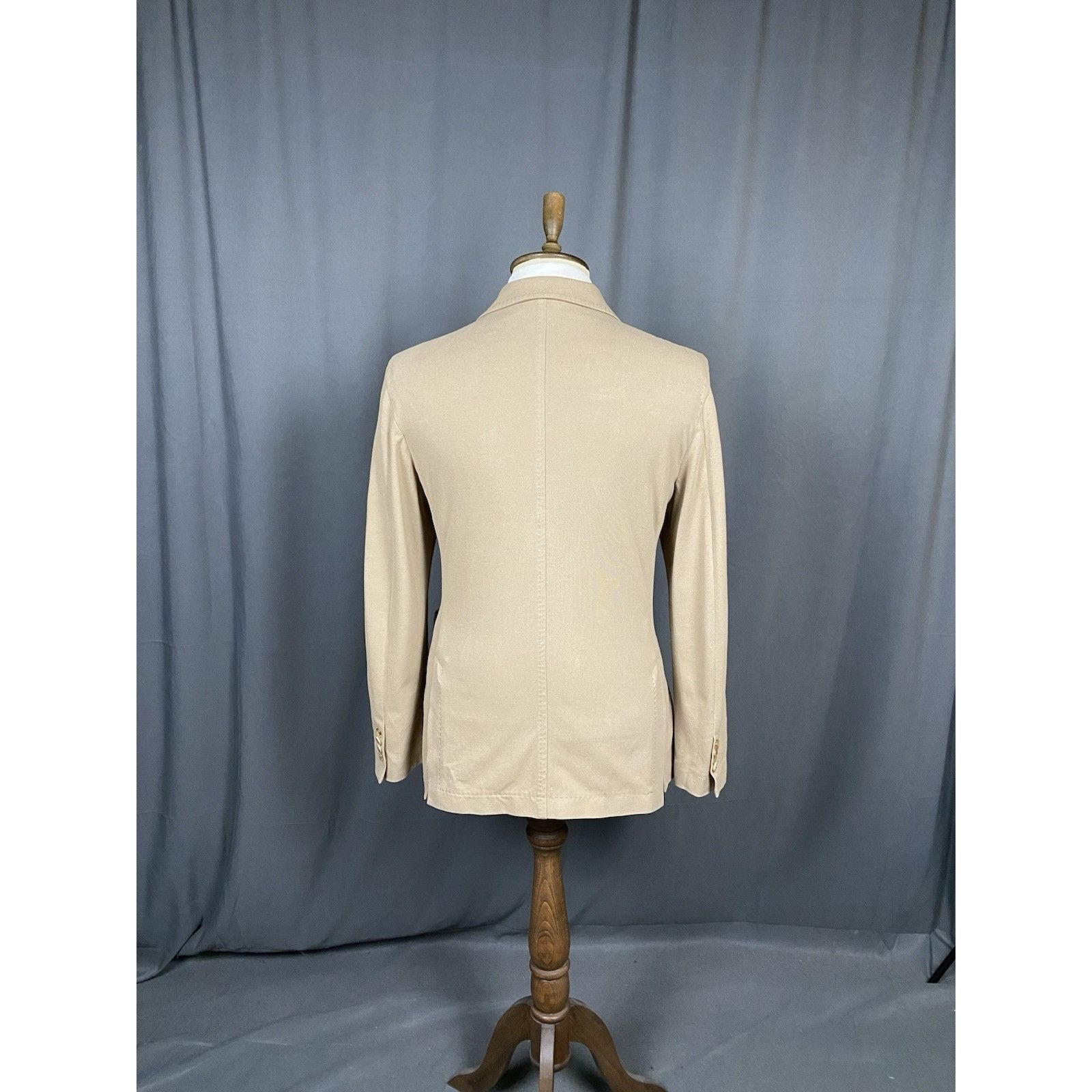 Circolo 1901 MINT! Circolo 1911 Men's Beige Summer Unlined 2-Button Blaze Size 42R - 7 Thumbnail