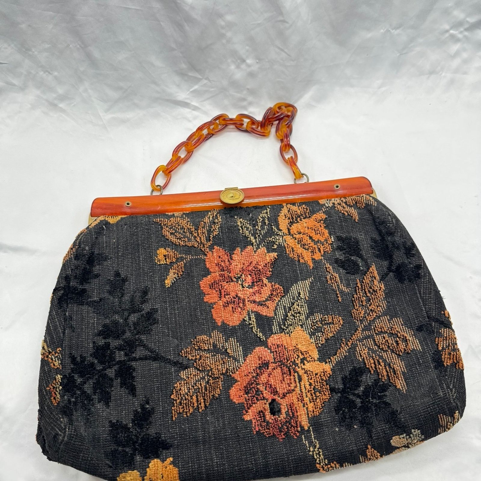 NBDN Nobrandedon VTG tapestry and lucite carpet bag Size ONE SIZE - 1 Thumbnail