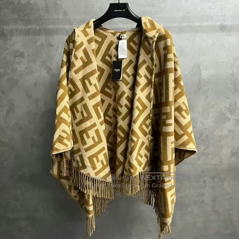 Fendi Fendi size 140*140cm Large Shawl Cashmere Wrap Size ONE SIZE - 1 Thumbnail