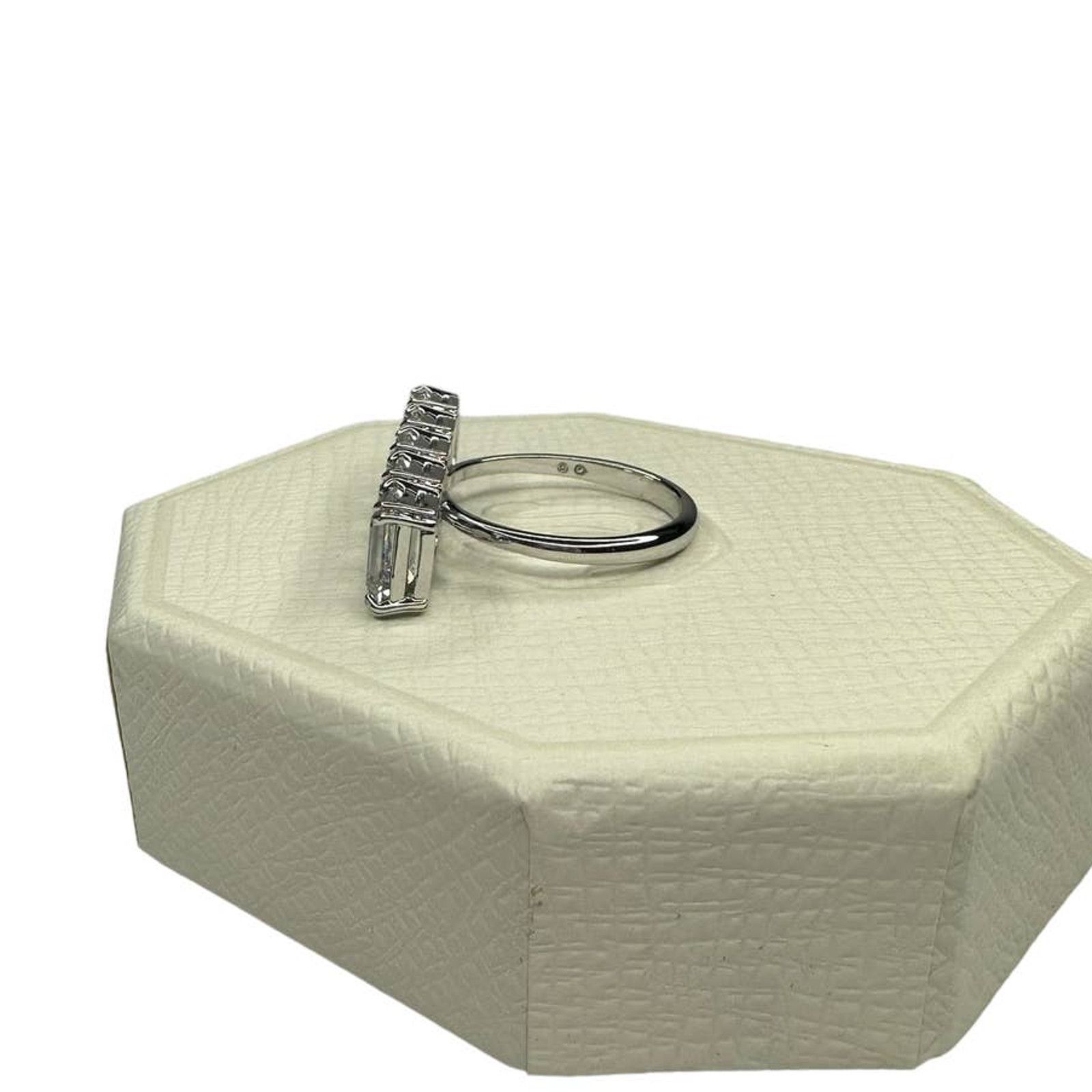 Swarovski Swarovski Millenia ring, Octagon cut size 58 / USA 8 Size ONE SIZE - 6 Thumbnail