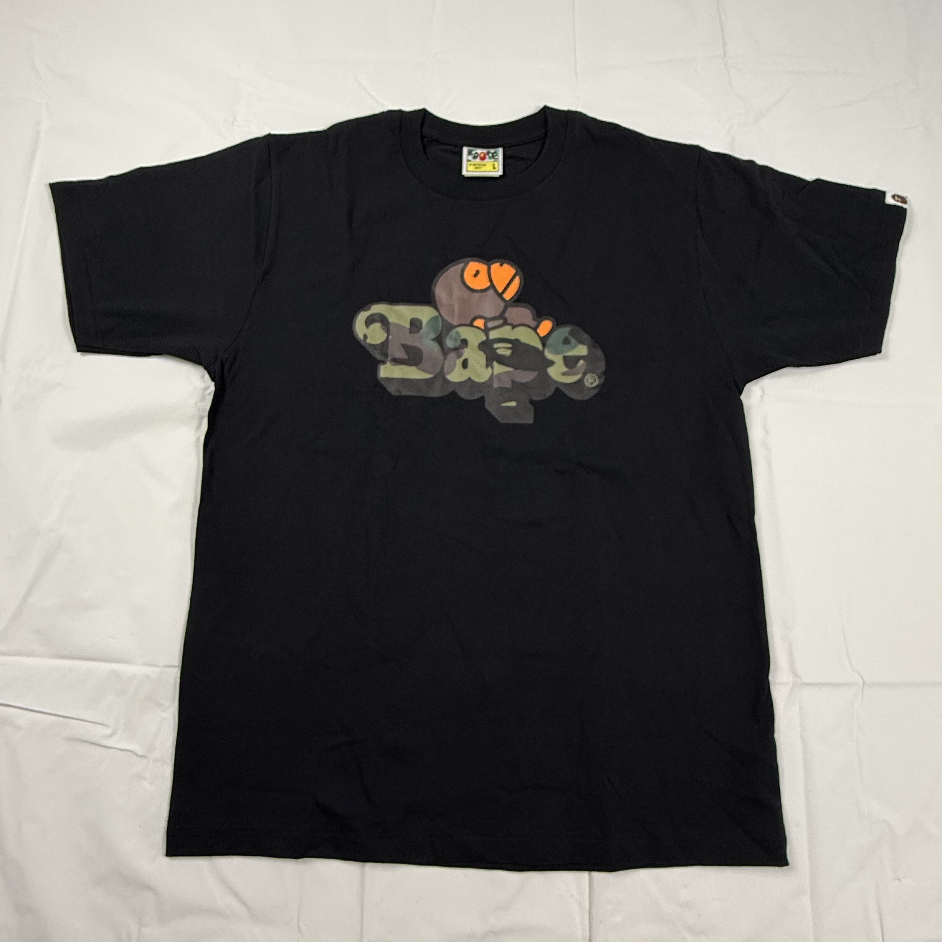 Bape A Bathing Ape BAPE Black Camo Logo Graphic T-Shirt Size US L / EU 52-54 / 3 - 1 Thumbnail