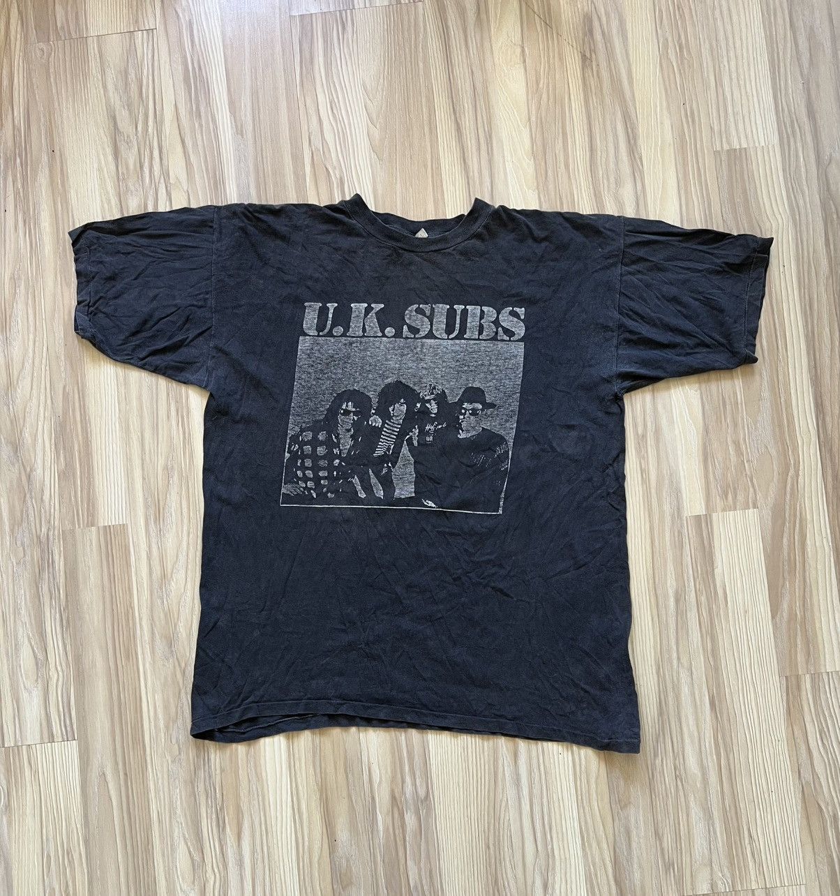 Band Tees 90s Vintage UK Subs Band Tee punk rock Size US XL / EU 56 / 4 - 1 Thumbnail