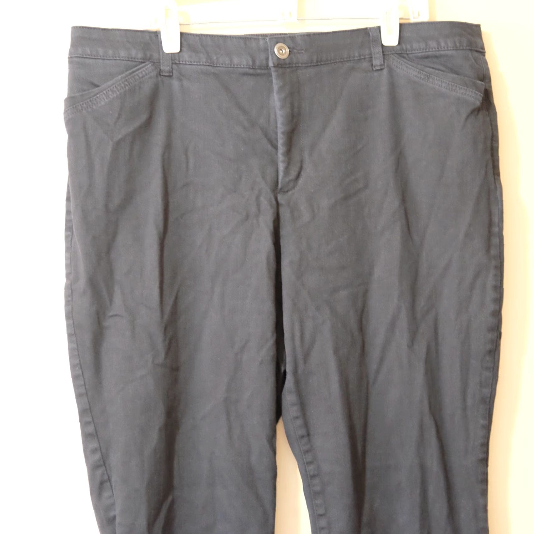 Vintage Christopher & Banks Signature Slimming Black Jeans 20W Tall Women's Size Slim Straight 32in Inseam Jeans Size 42" / US 20 - 2 Thumbnail