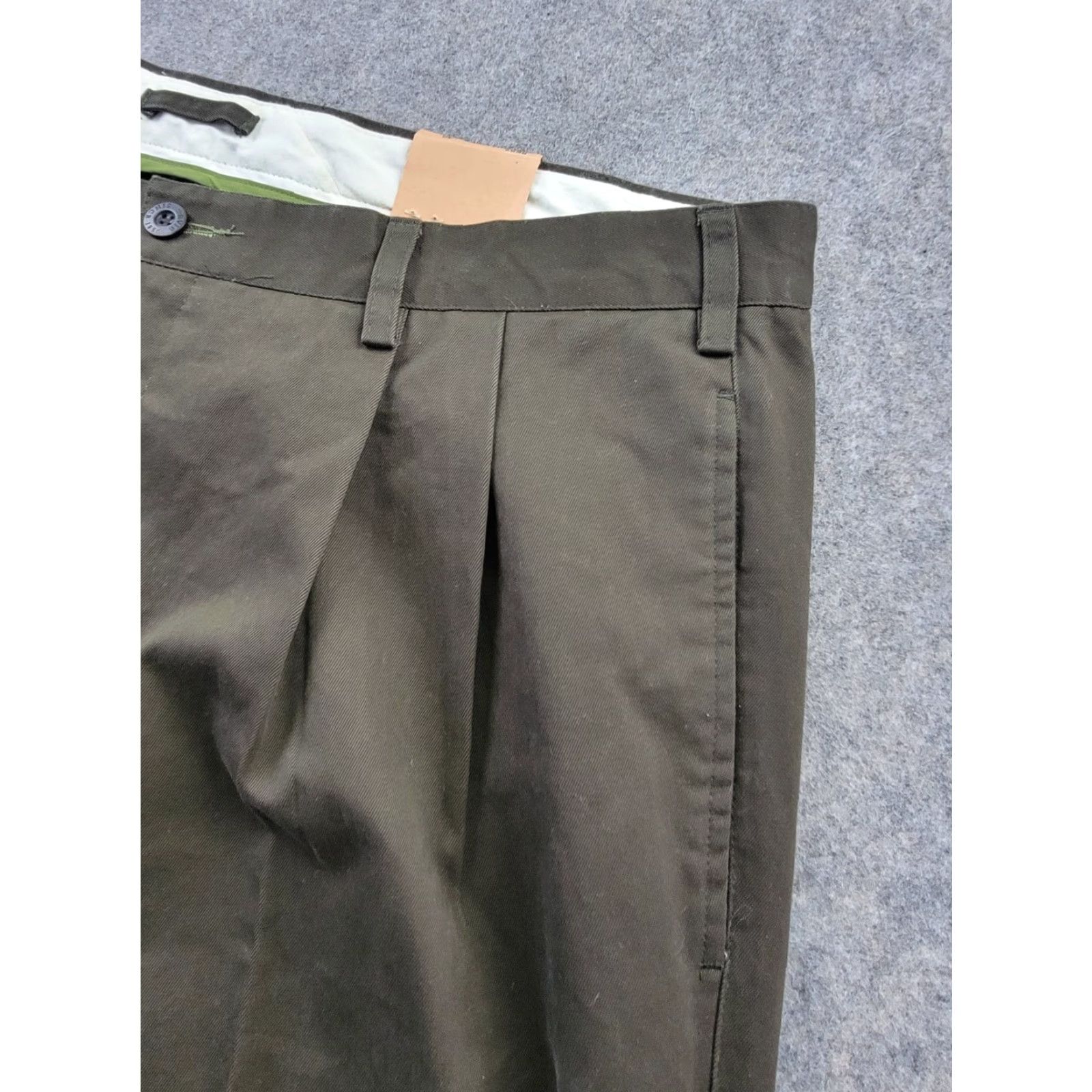 Orvis Orvis Pants Mens 40 Brown Ultimate Khaki Pleat Pant Straight Leg Casual NWT Size US 40 / EU 56 - 3 Thumbnail