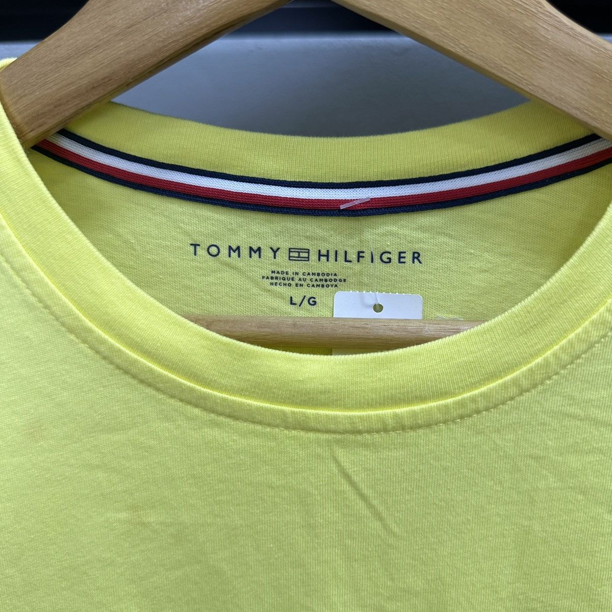 Tommy Hilfiger × Vintage Tommy Hilfiger Tees Size US L / EU 52-54 / 3 - 4 Thumbnail