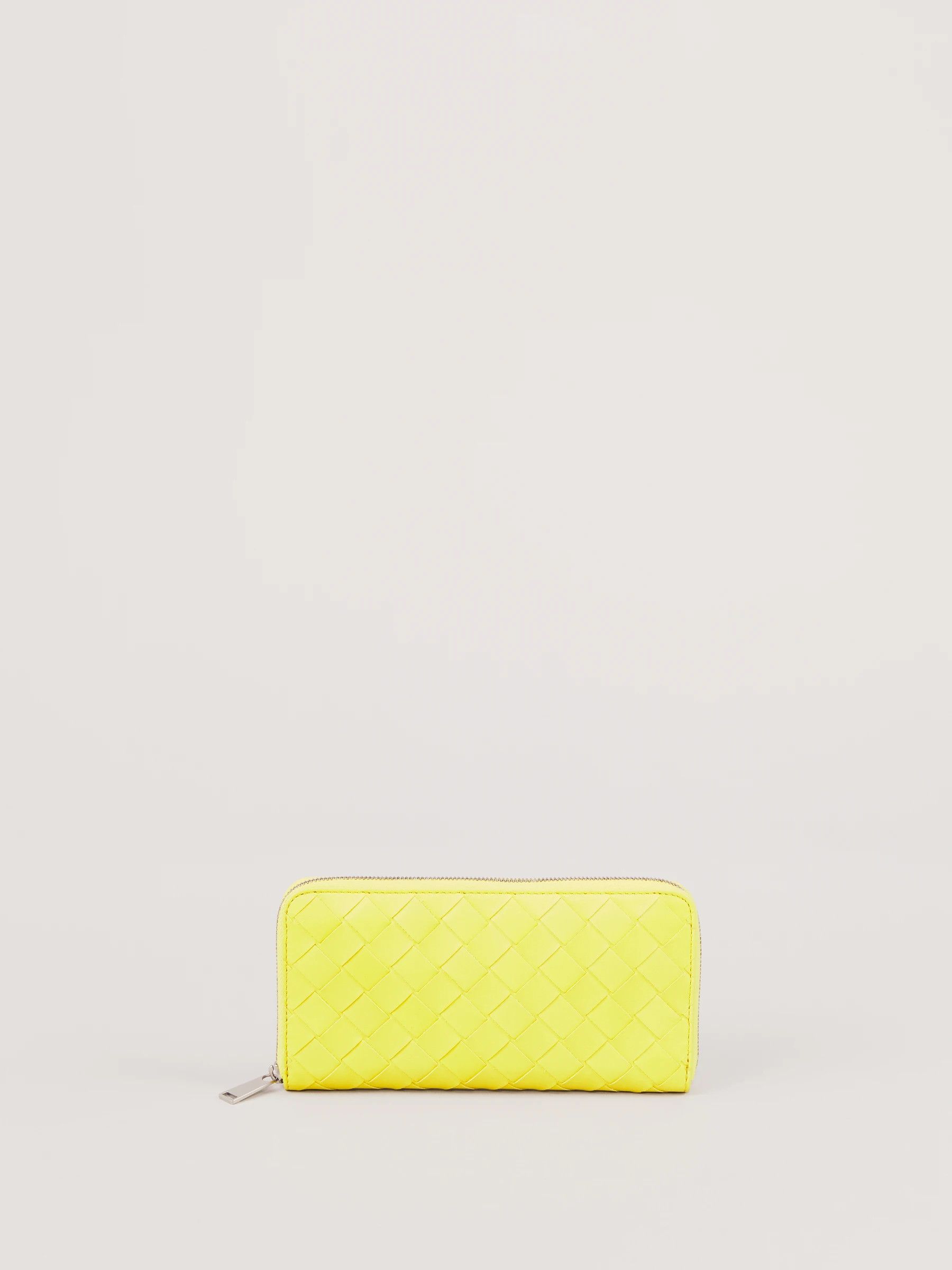 o1n1vont0624 Size: OS / Zipper Wallet in Yellow