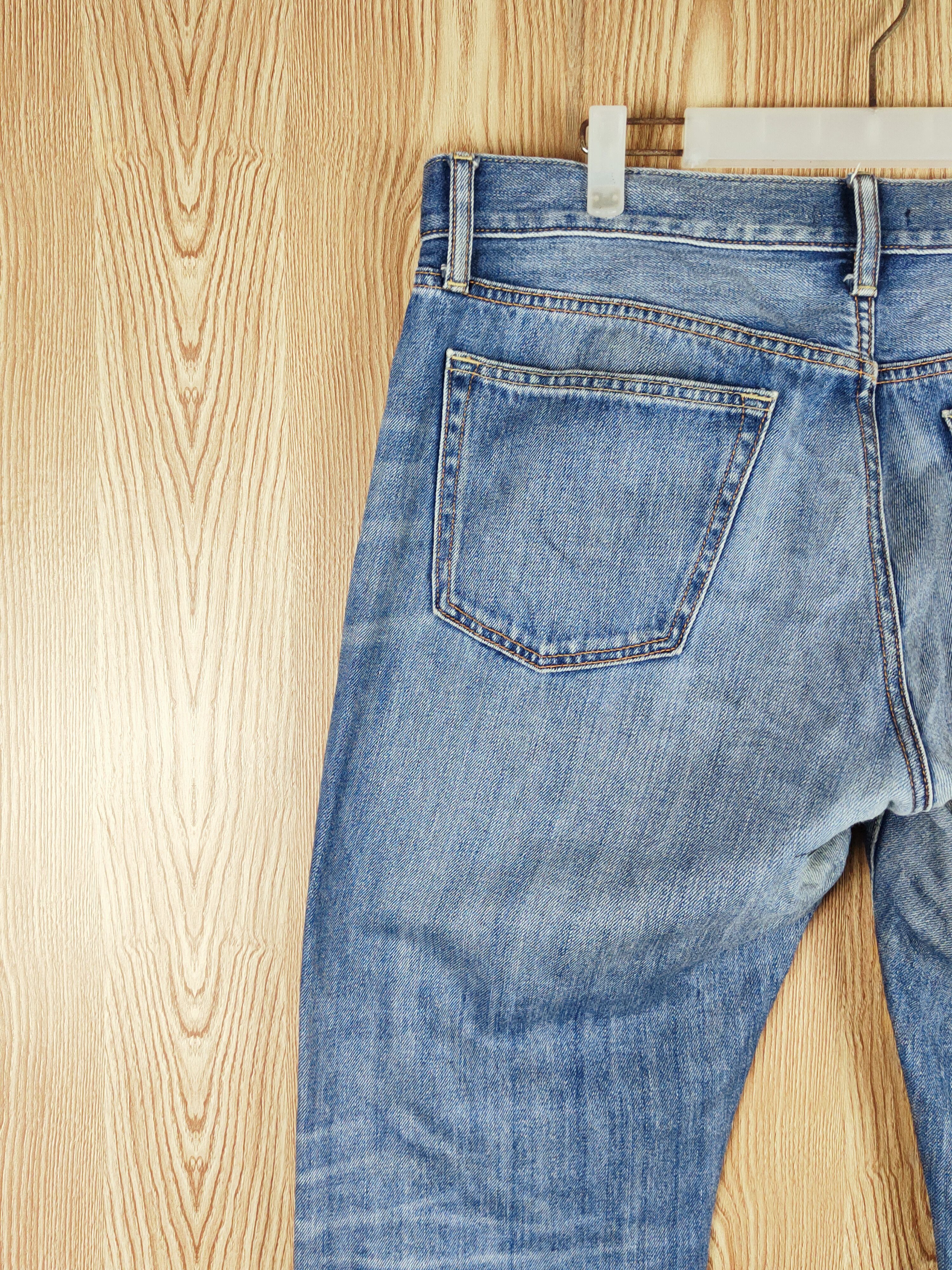 Japanese Brand Uniqlo Blue Faded Distressed Ripped Jeans #S2718 Size US 37 - 9 Thumbnail