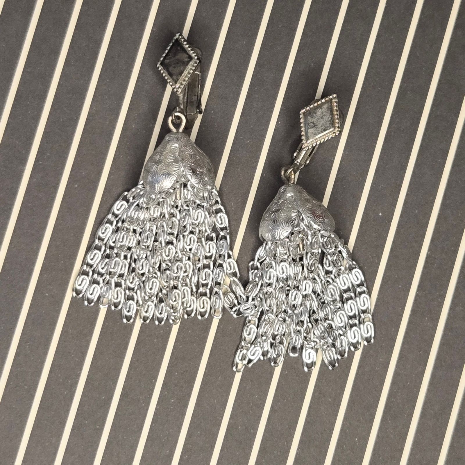 Vintage VTG Sarah Coventry Charisma Silver Tassel Clip On Earrings Size ONE SIZE - 2 Thumbnail