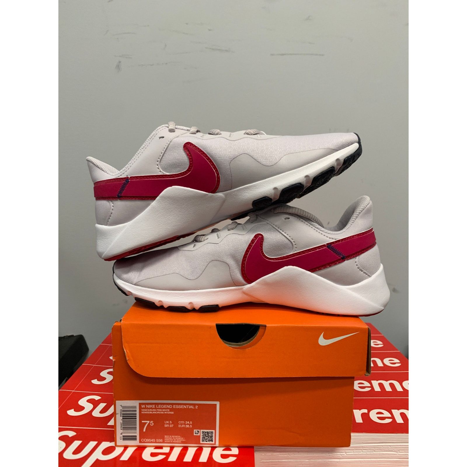 Nike Nike Legend Essential 2 Womens Training Shoes Size 7.5 Size US 7.5 / IT 37.5 - 5 Thumbnail