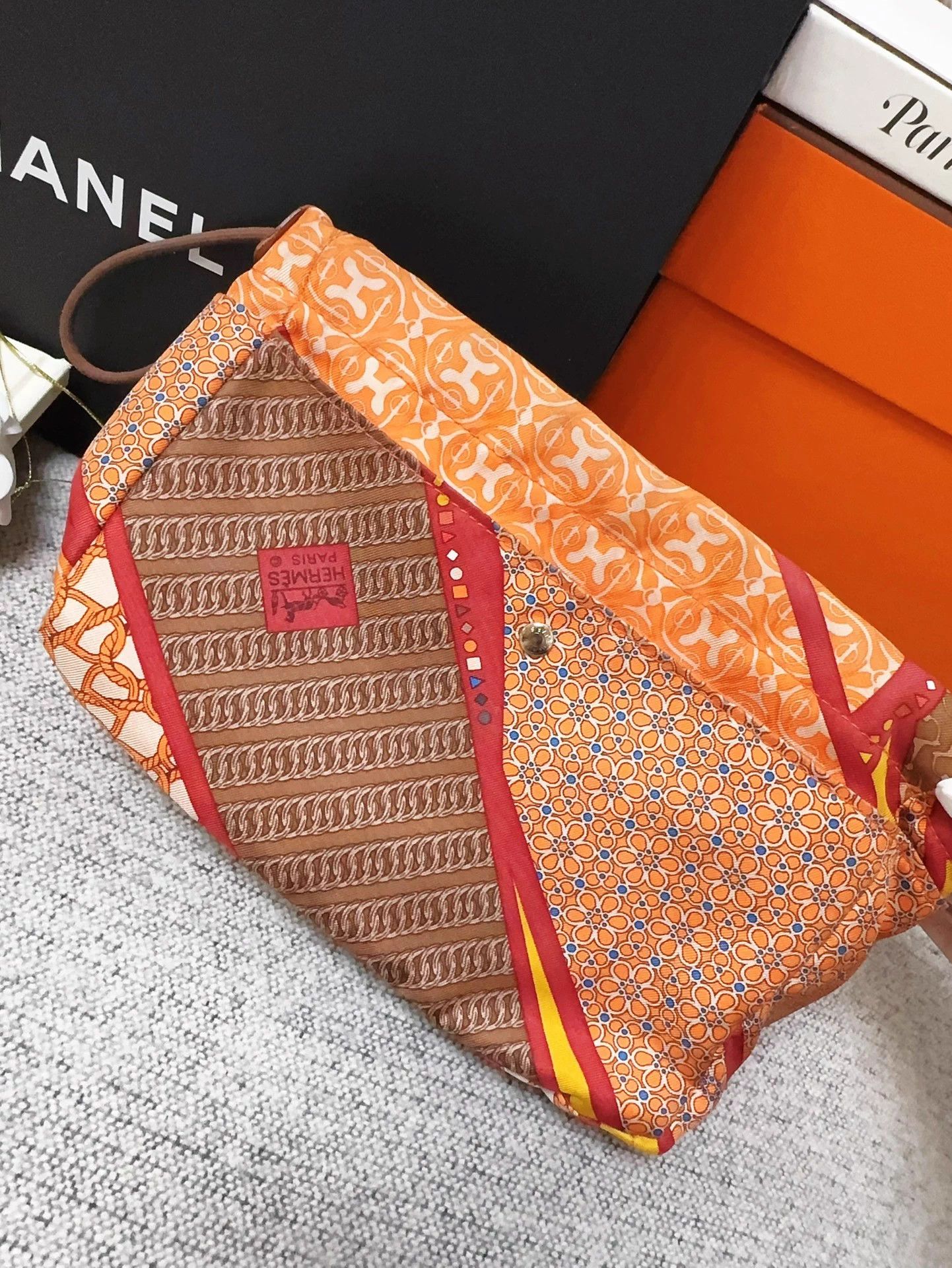 Hermes Hermes Fourbi20 Orange & Brown Silk Liner MINT Size ONE SIZE - 6 Thumbnail