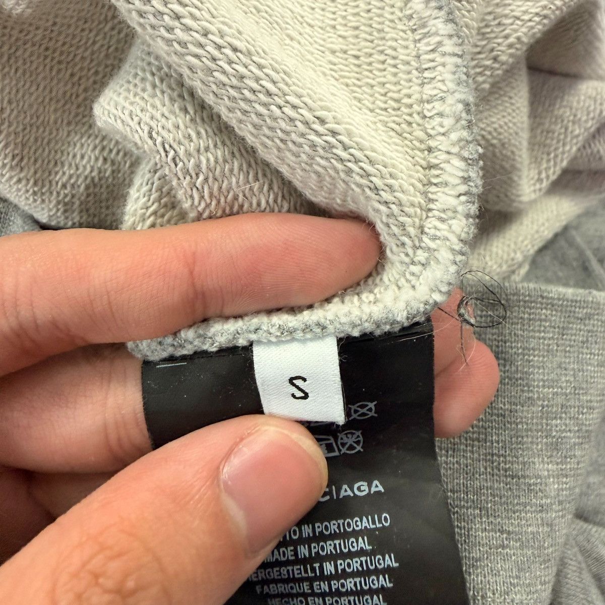 Balenciaga Balenciaga hoodie with a small logo embroidered on the chest Size US S / EU 44-46 / 1 - 6 Thumbnail